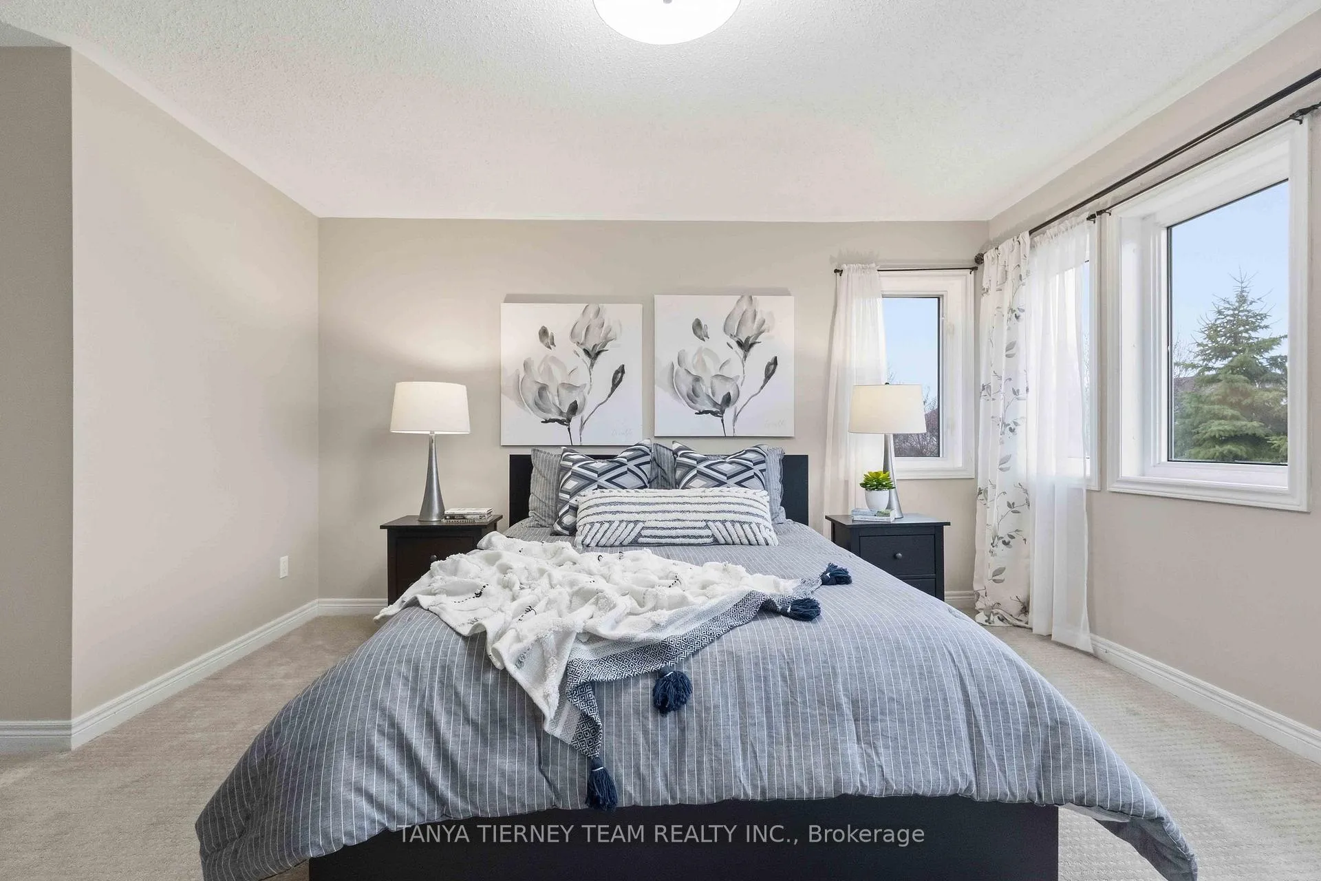 Photo 26 of 46 Holsted Road, Whitby, Brooklin — HOMEH
