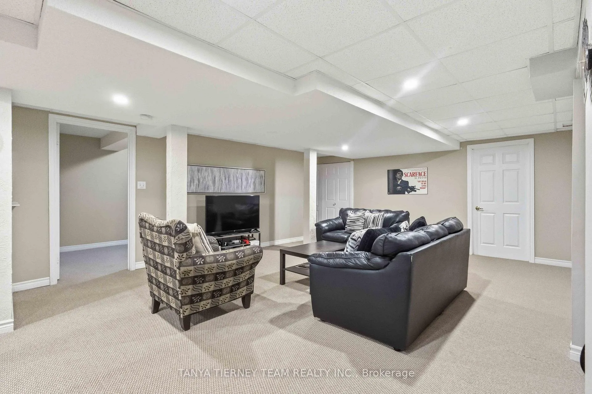 Photo 41 of 46 Holsted Road, Whitby, Brooklin — HOMEH