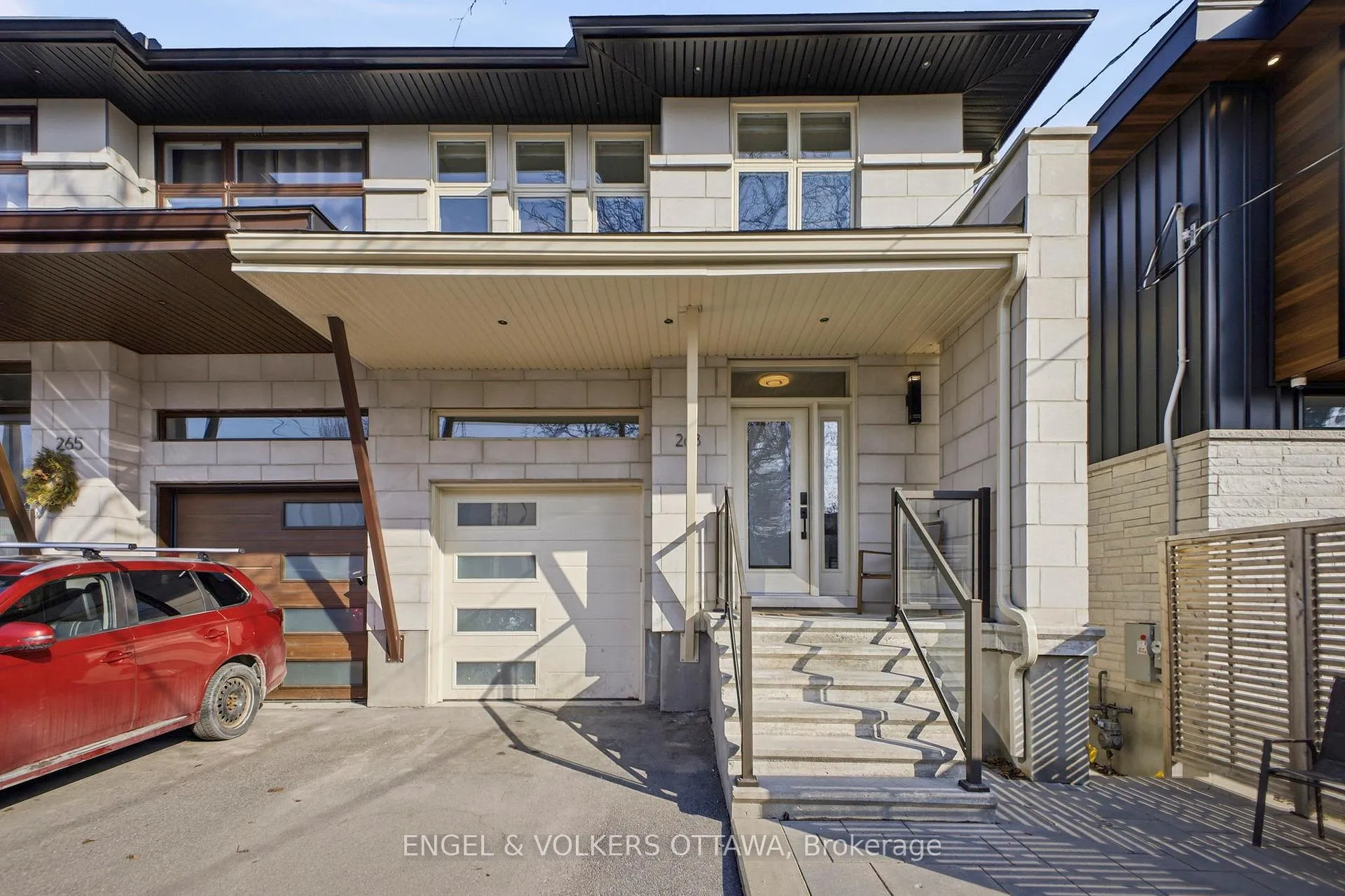Front of 263 Dovercourt Avenue