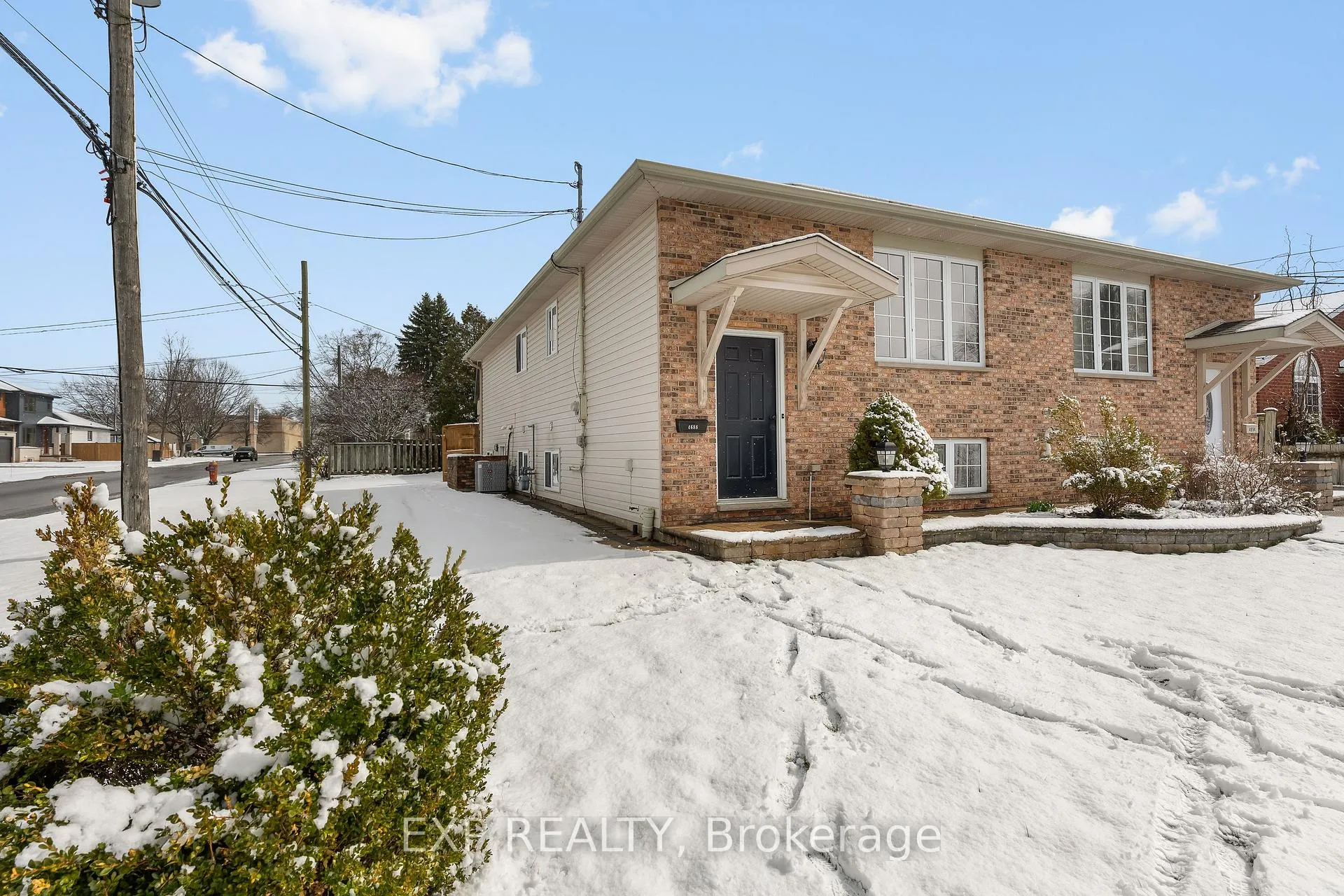 Photo 1 of 4688 Lee Avenue, Niagara Falls, Ascot — HOMEH