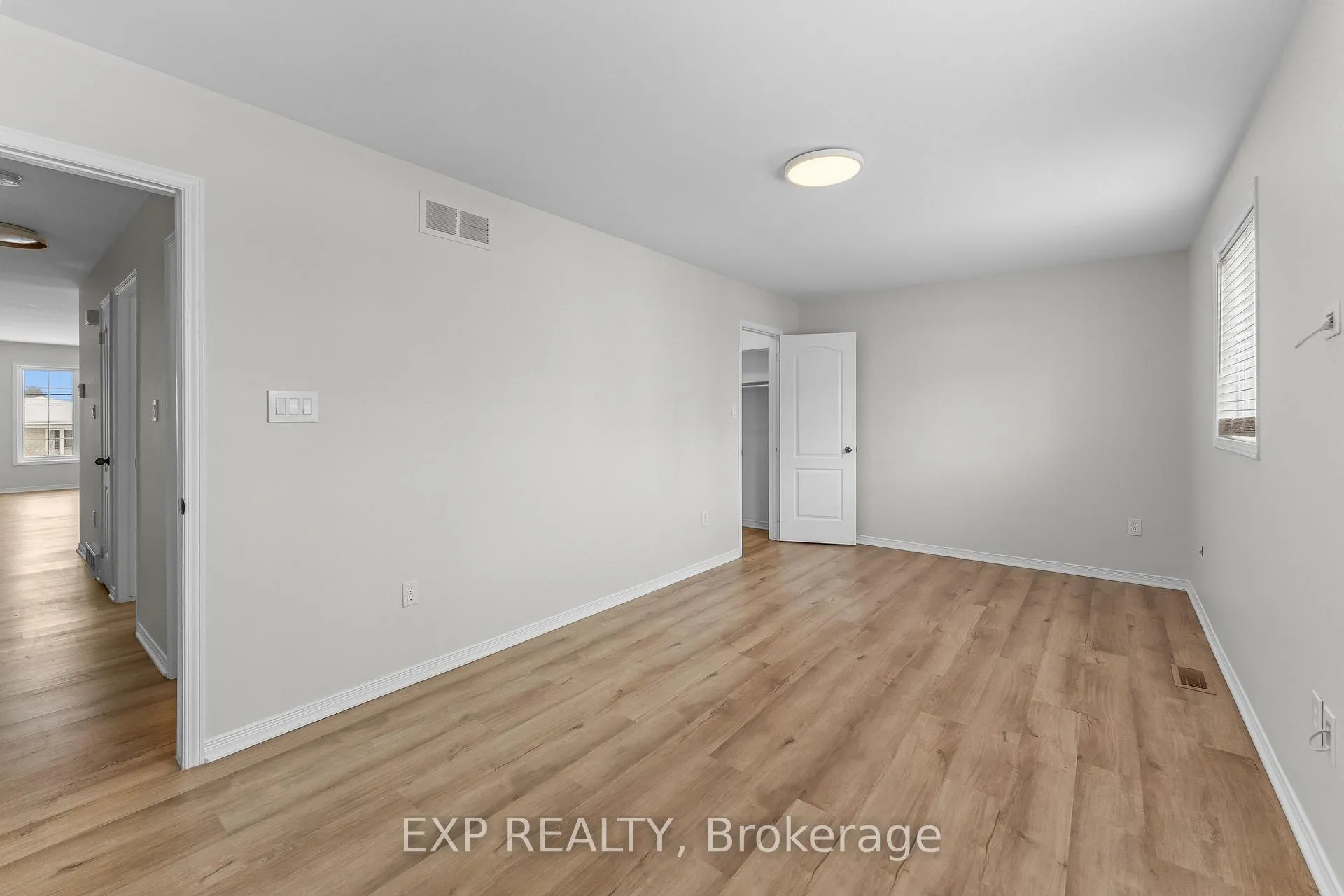 Photo 19 of 4688 Lee Avenue, Niagara Falls, Ascot — HOMEH