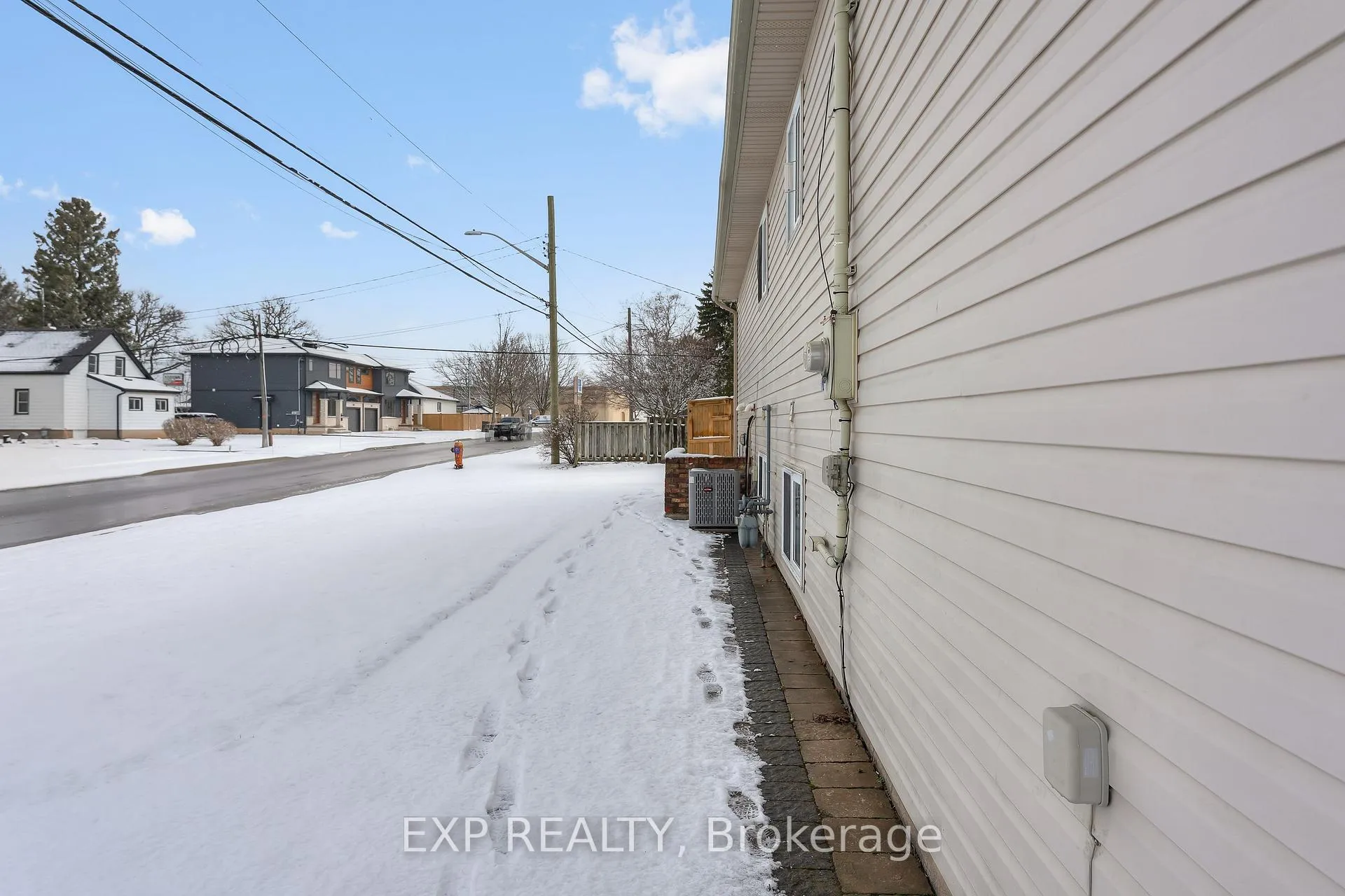 Photo 23 of 4688 Lee Avenue, Niagara Falls, Ascot — HOMEH