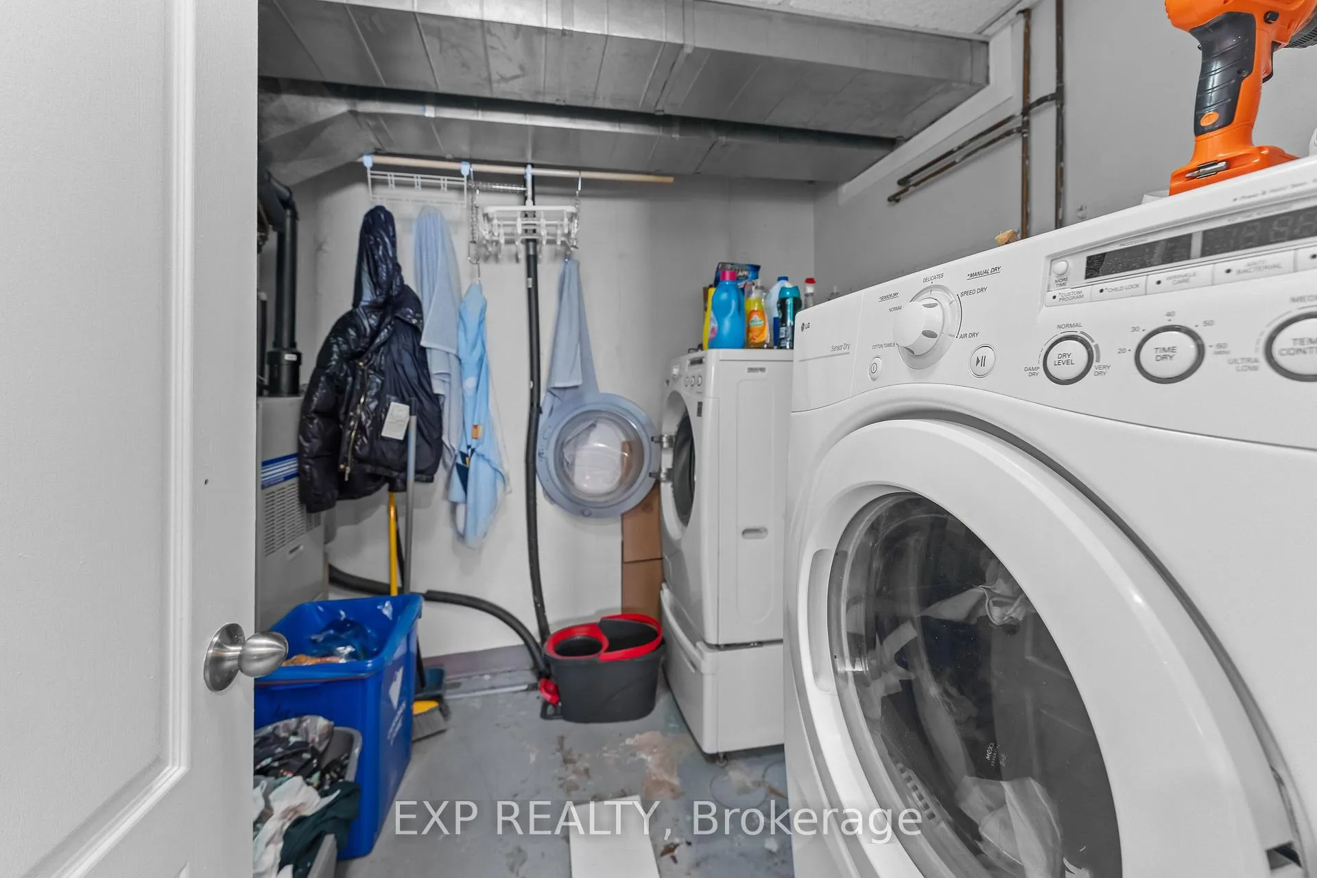 Photo 34 of 4688 Lee Avenue, Niagara Falls, Ascot — HOMEH