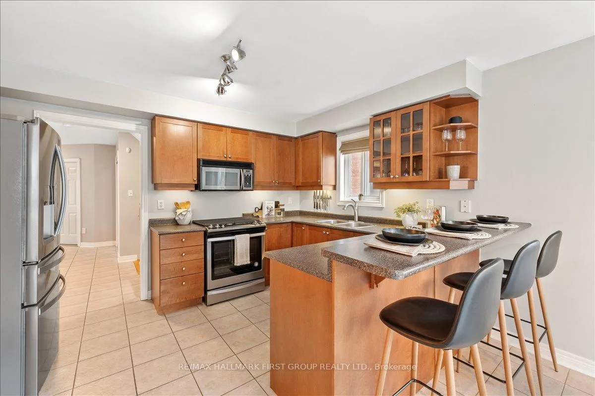 Photo 8 of 63 Bridgid Drive, Whitby, Williamsburg — HOMEH