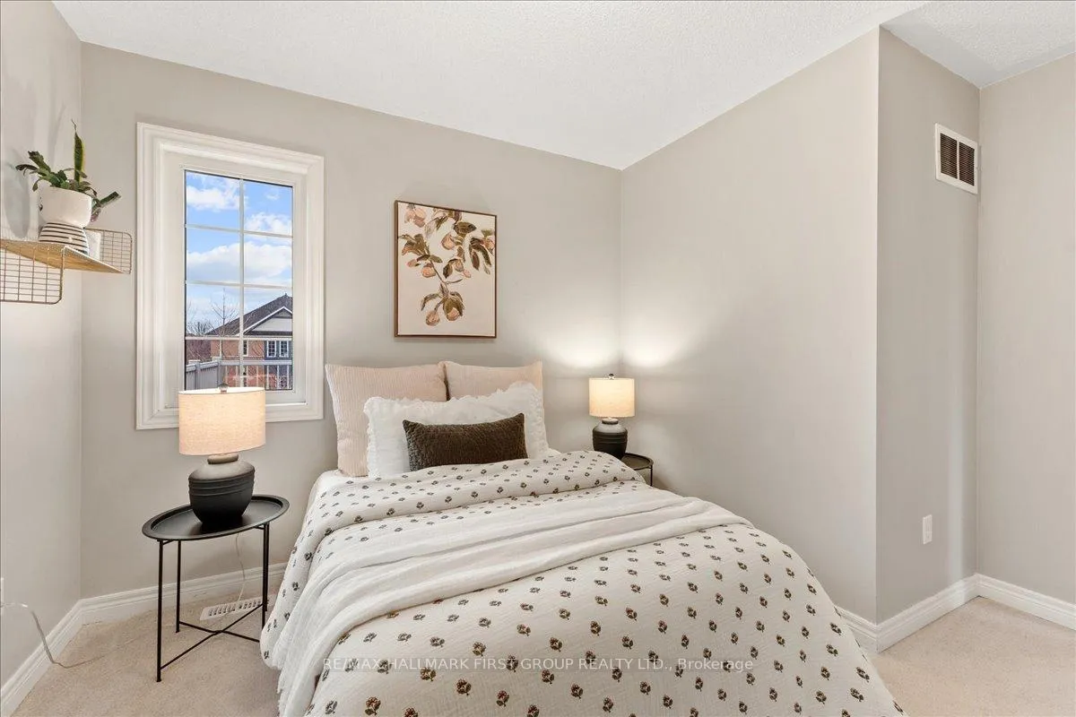 Photo 17 of 63 Bridgid Drive, Whitby, Williamsburg — HOMEH