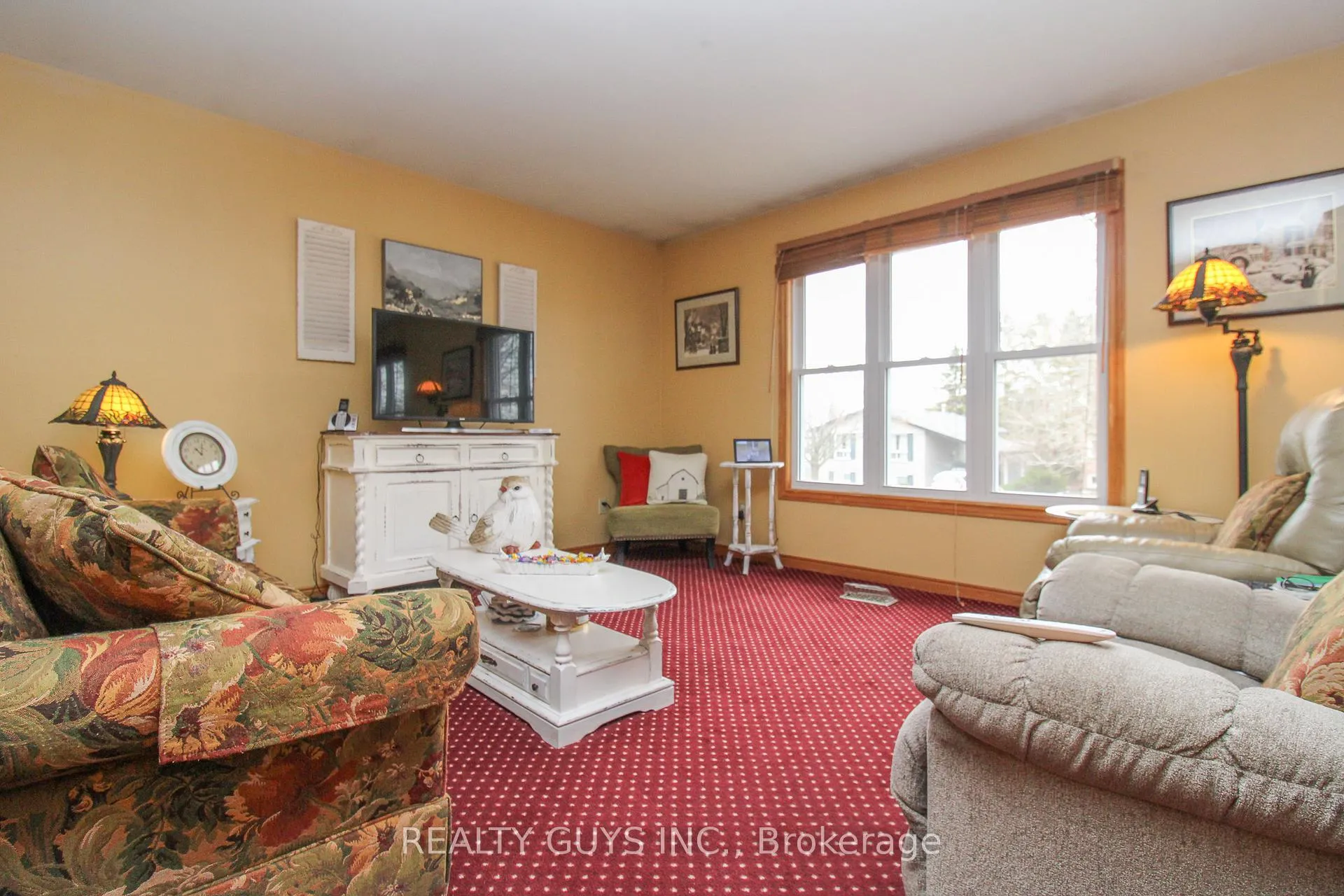 Photo 5 of 1168 Normandy Street, Peterborough, Northcrest Ward 5 — HOMEH