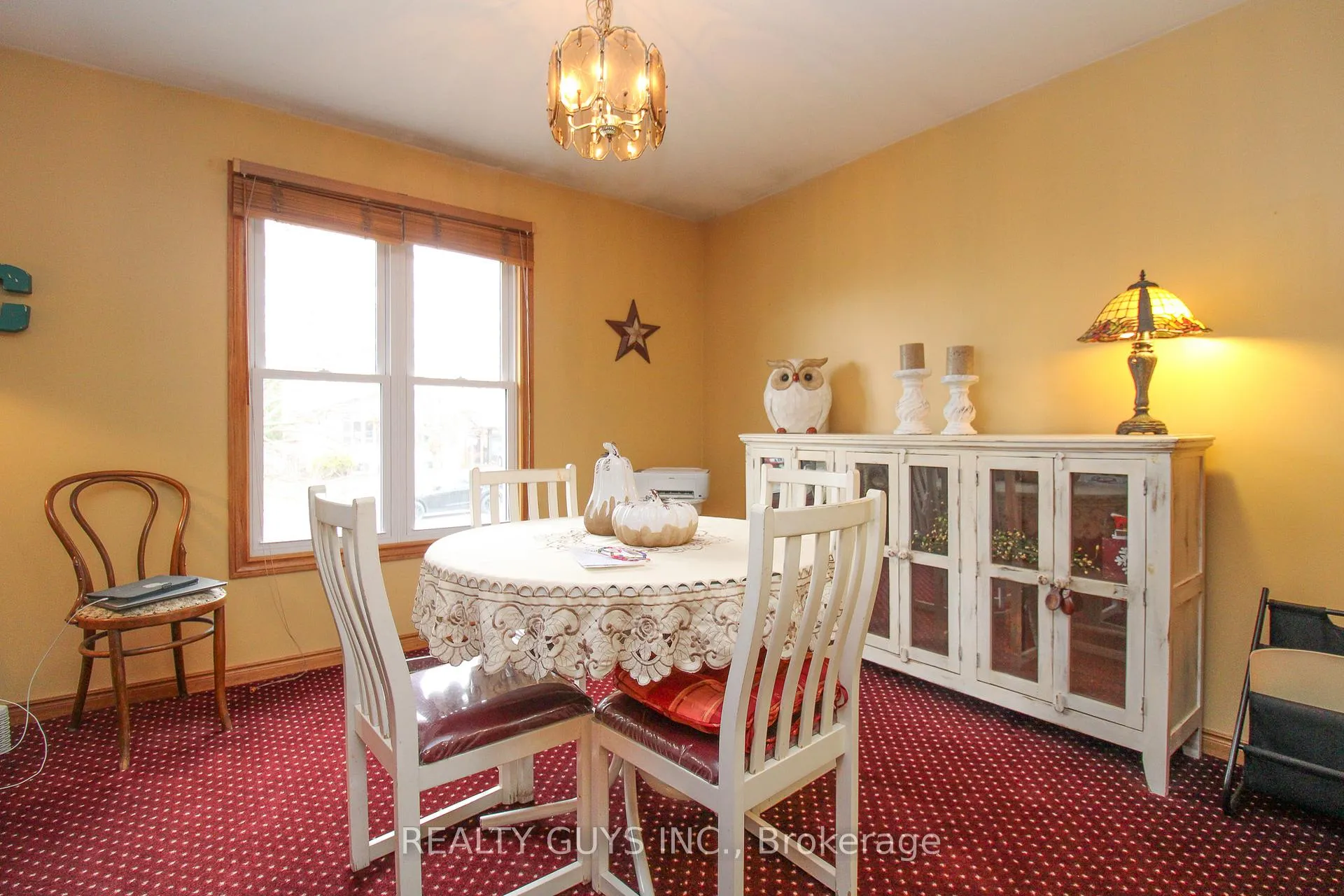 Photo 8 of 1168 Normandy Street, Peterborough, Northcrest Ward 5 — HOMEH