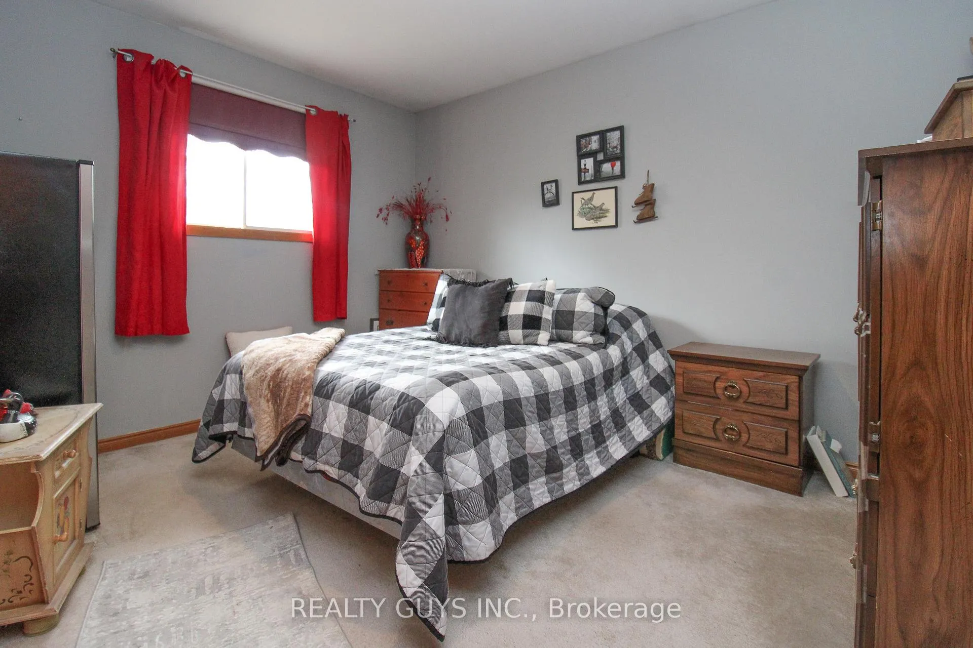 Photo 15 of 1168 Normandy Street, Peterborough, Northcrest Ward 5 — HOMEH