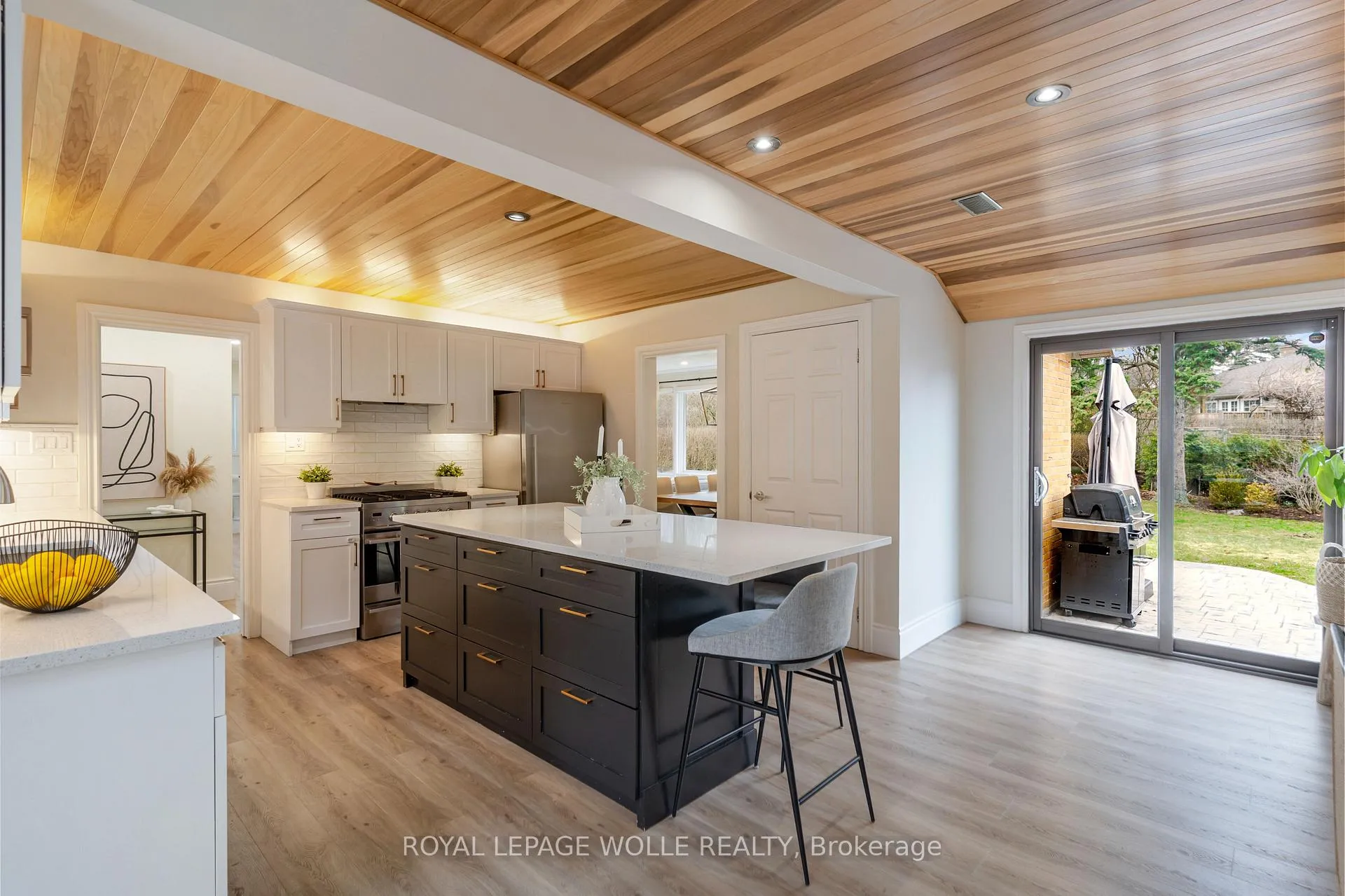 Photo 16 of 226 Forsyth Drive, Waterloo — HOMEH