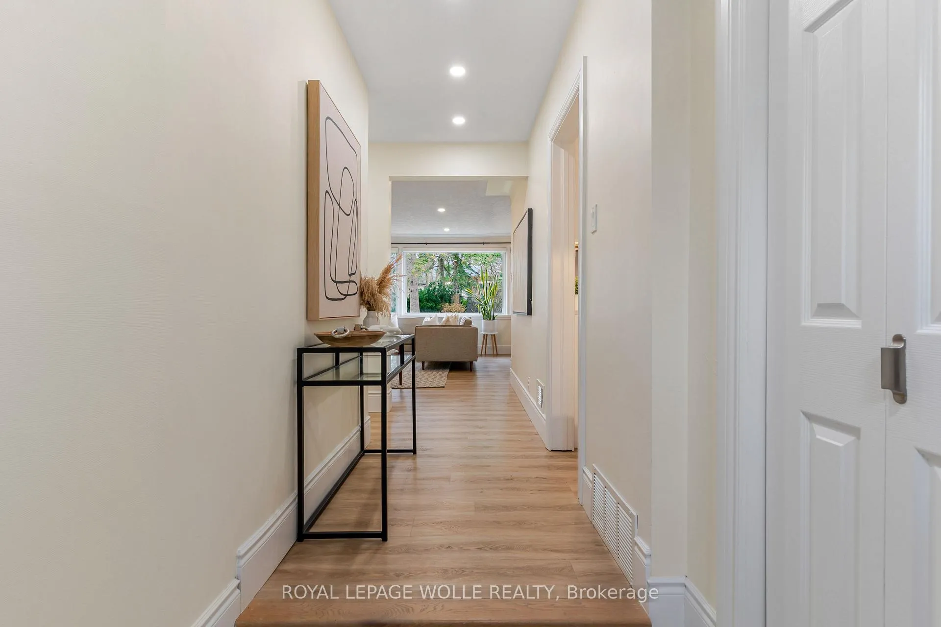 Photo 24 of 226 Forsyth Drive, Waterloo — HOMEH