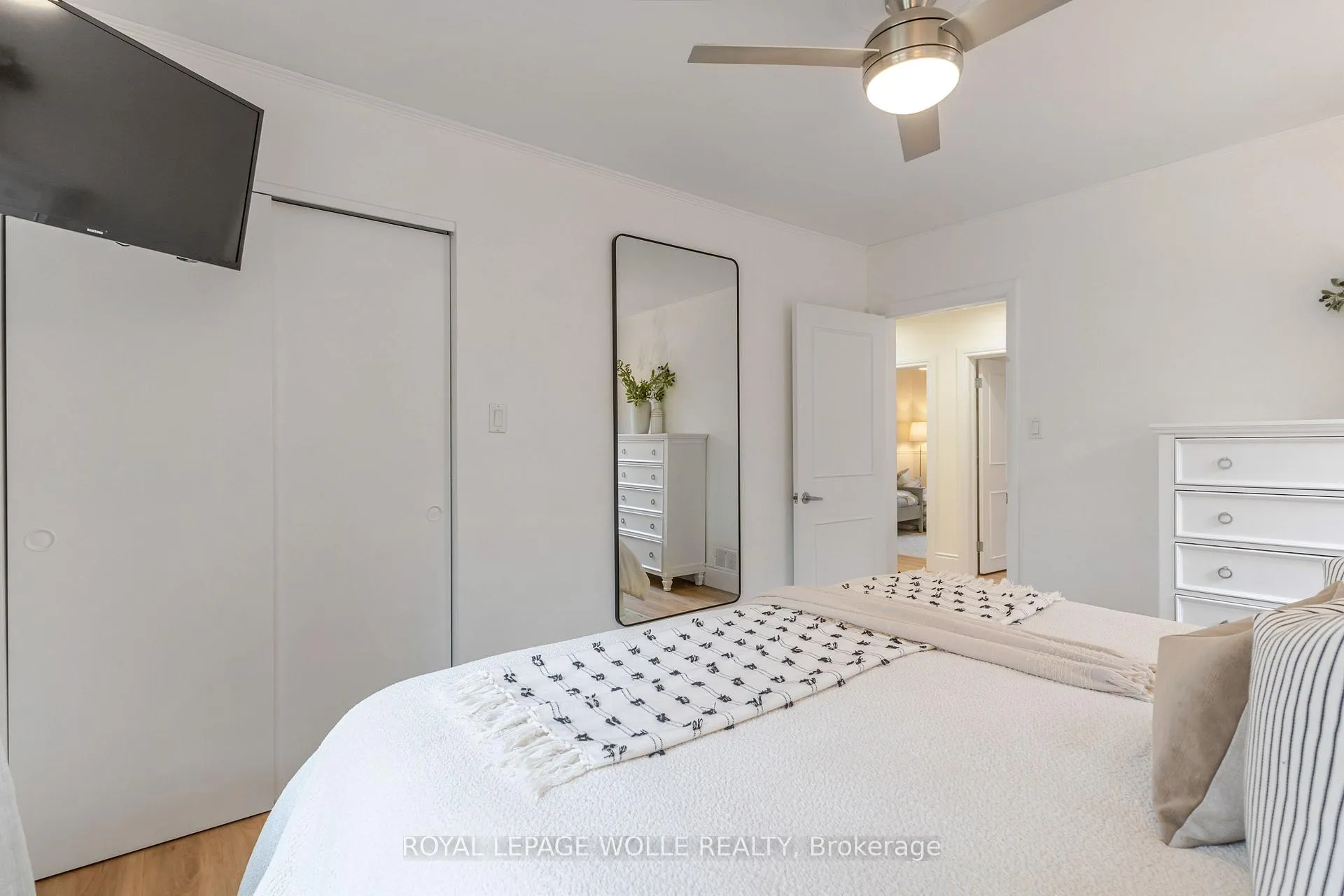 Photo 26 of 226 Forsyth Drive, Waterloo — HOMEH