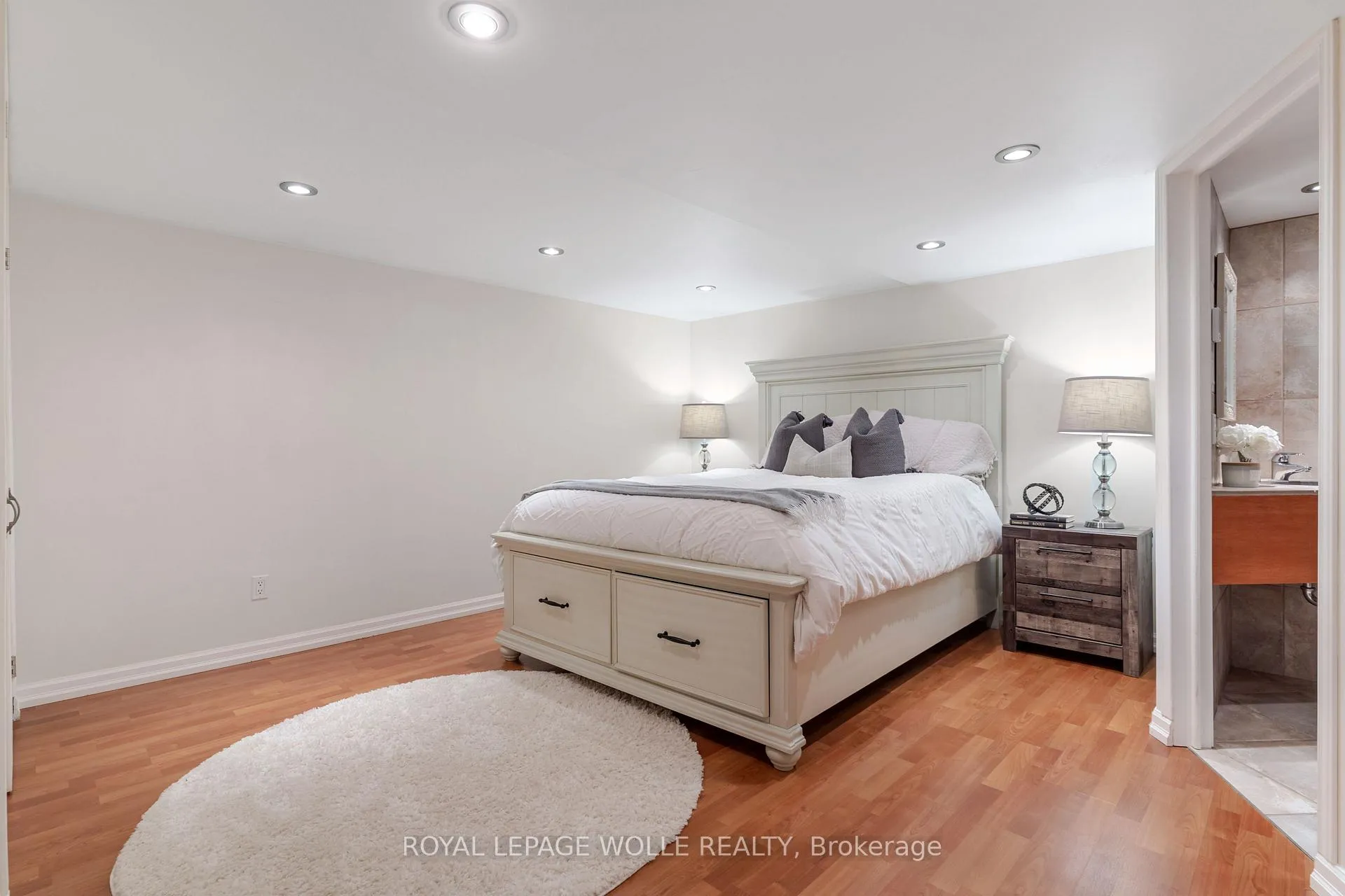 Photo 36 of 226 Forsyth Drive, Waterloo — HOMEH