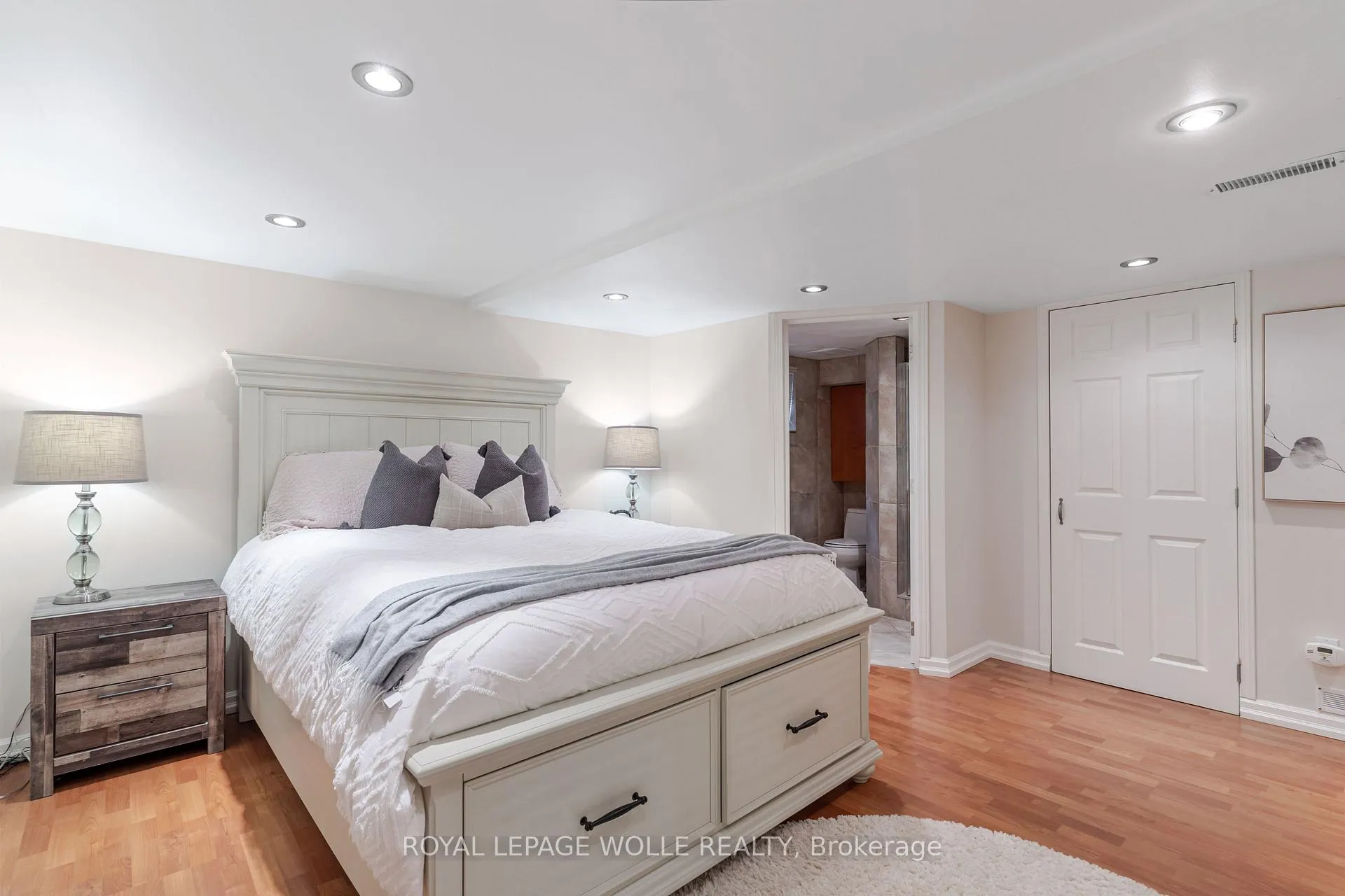 Photo 37 of 226 Forsyth Drive, Waterloo — HOMEH