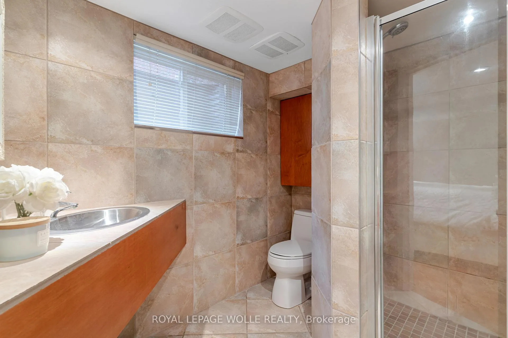 Photo 38 of 226 Forsyth Drive, Waterloo — HOMEH