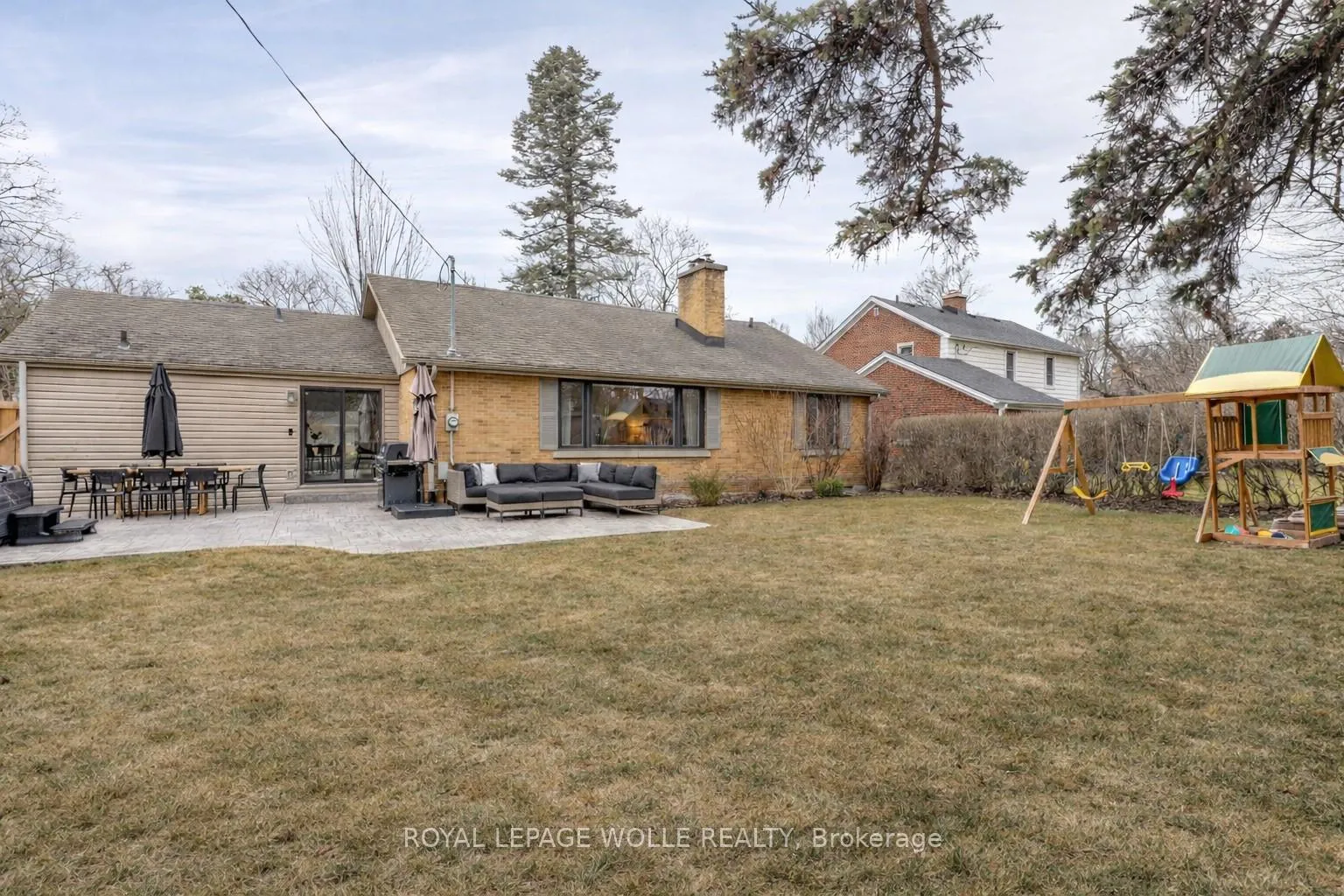 Photo 44 of 226 Forsyth Drive, Waterloo — HOMEH