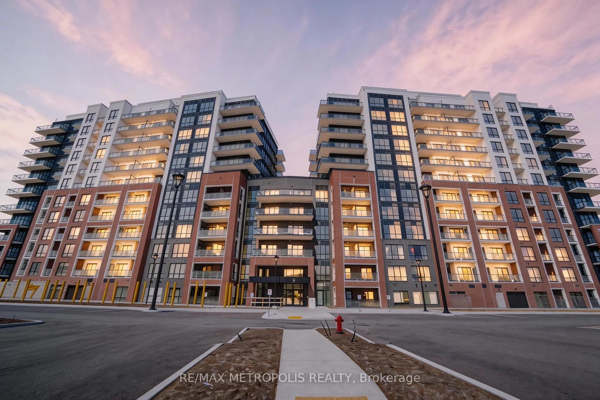 Photo 1 of Unit 1107, 51 Clarington Boulevard, Clarington, Bowmanville — HOMEH