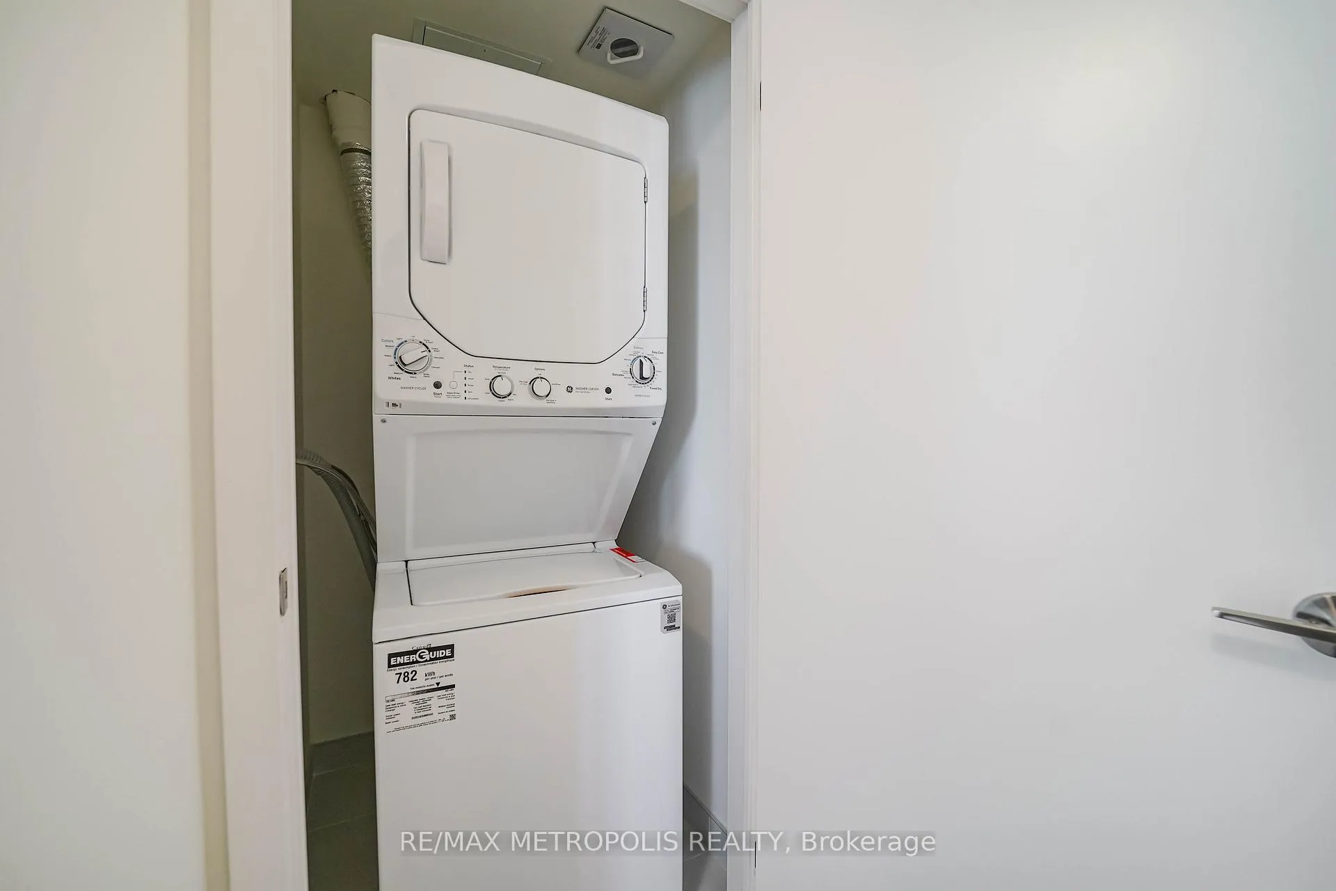 Photo 13 of Unit 1107, 51 Clarington Boulevard, Clarington, Bowmanville — HOMEH