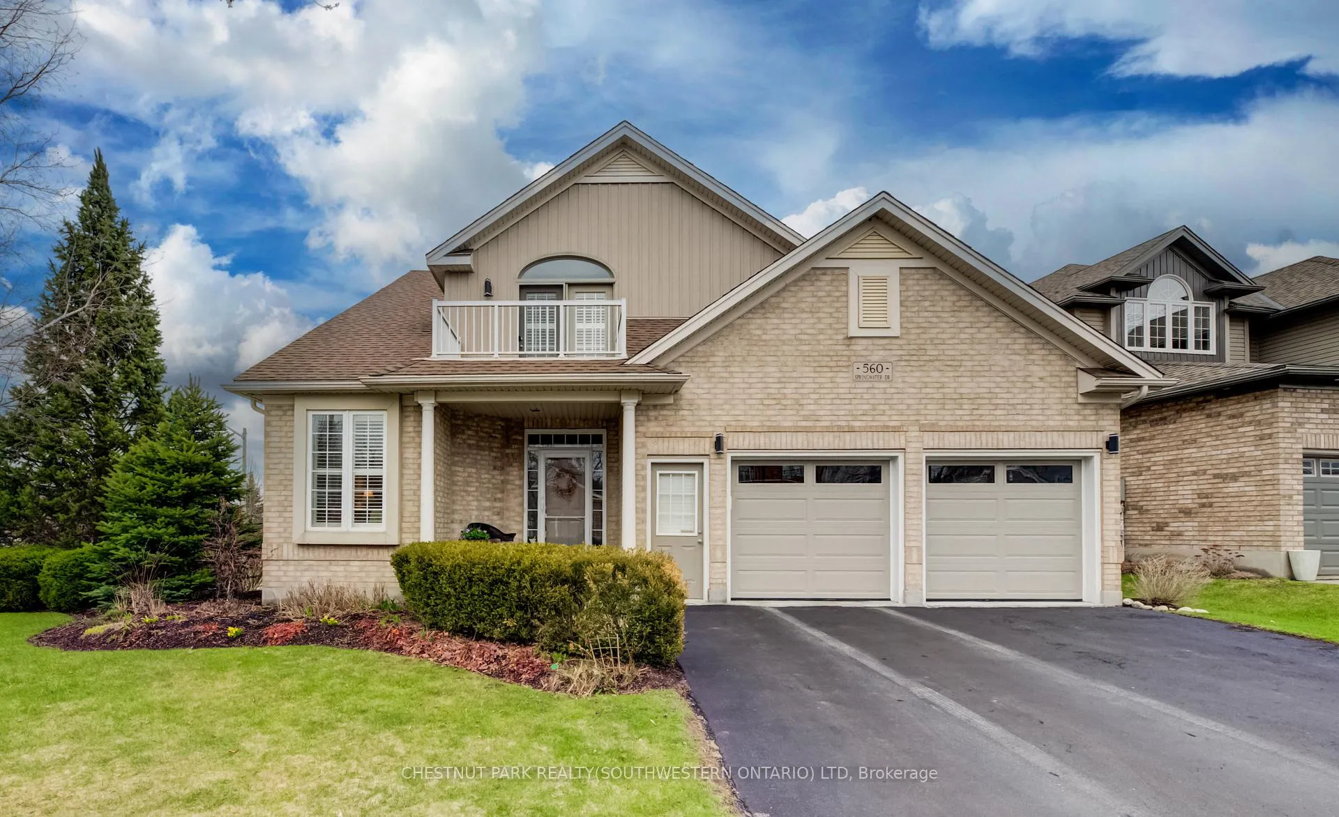 Photo 2 of 560 Springwater Drive, Waterloo — HOMEH