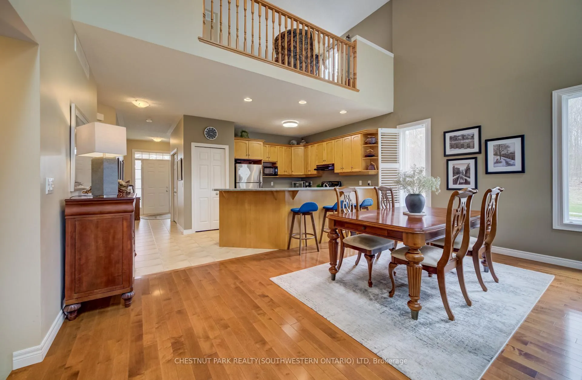 Photo 14 of 560 Springwater Drive, Waterloo — HOMEH