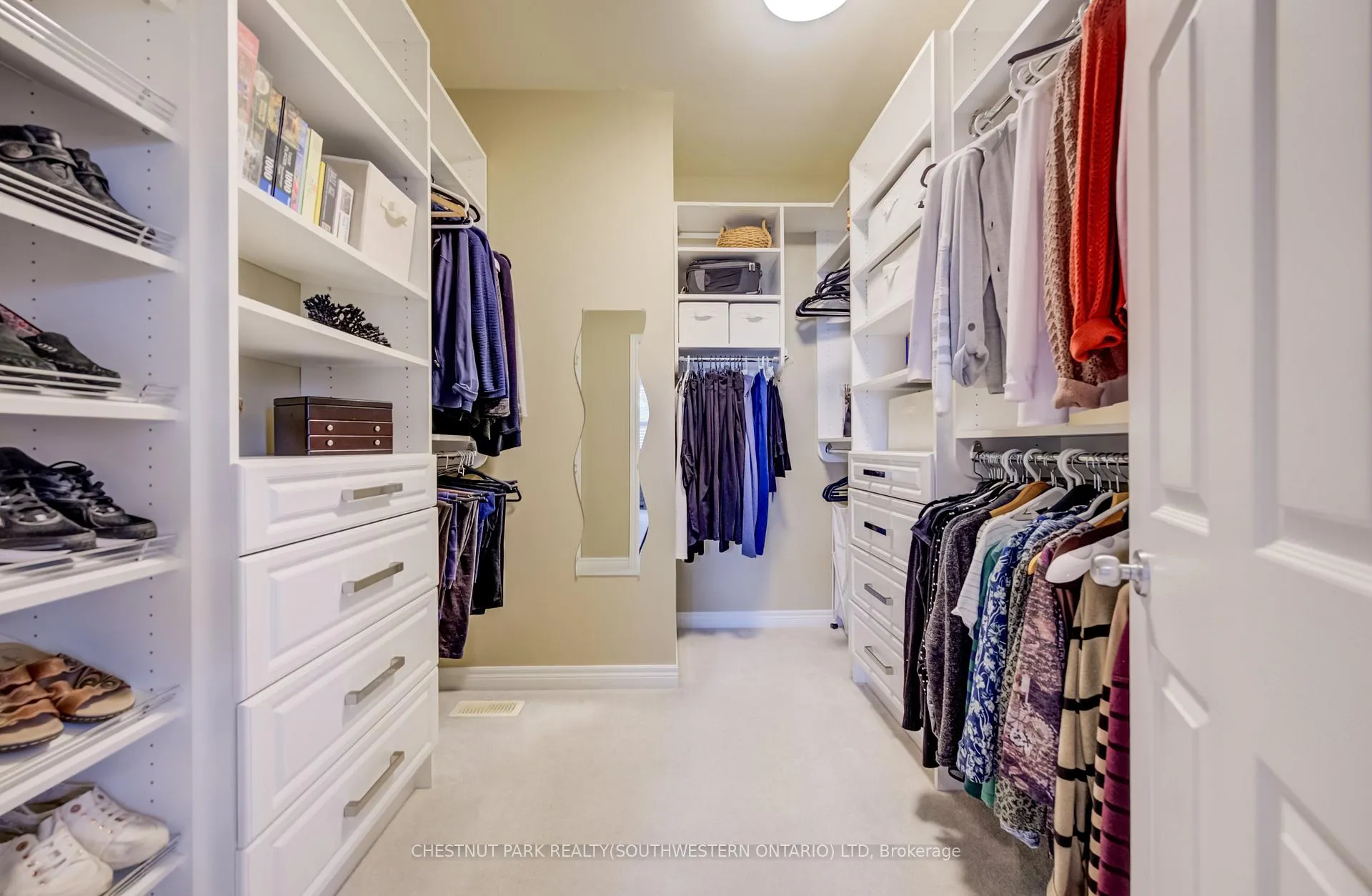 Photo 25 of 560 Springwater Drive, Waterloo — HOMEH