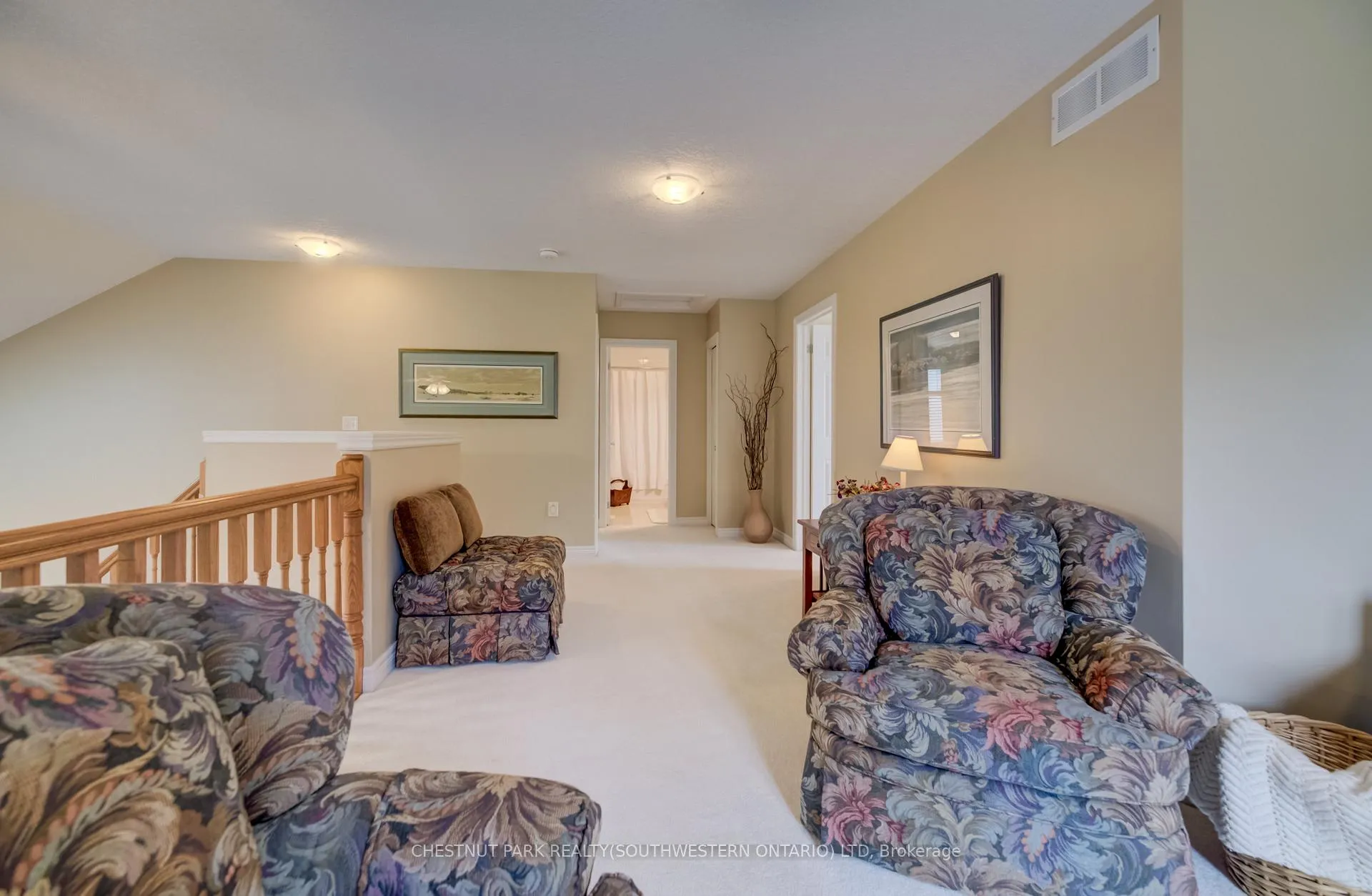 Photo 30 of 560 Springwater Drive, Waterloo — HOMEH