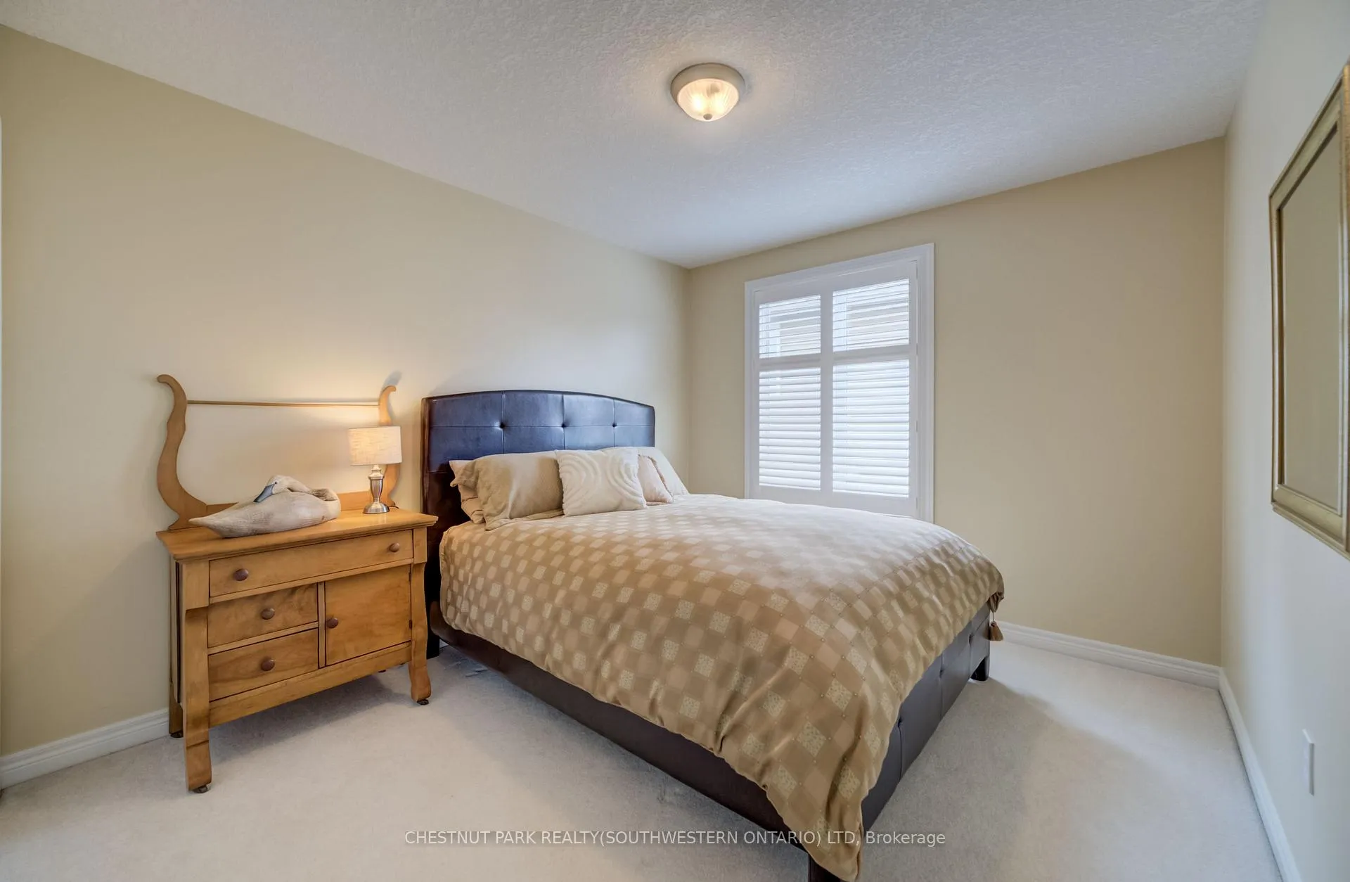 Photo 34 of 560 Springwater Drive, Waterloo — HOMEH