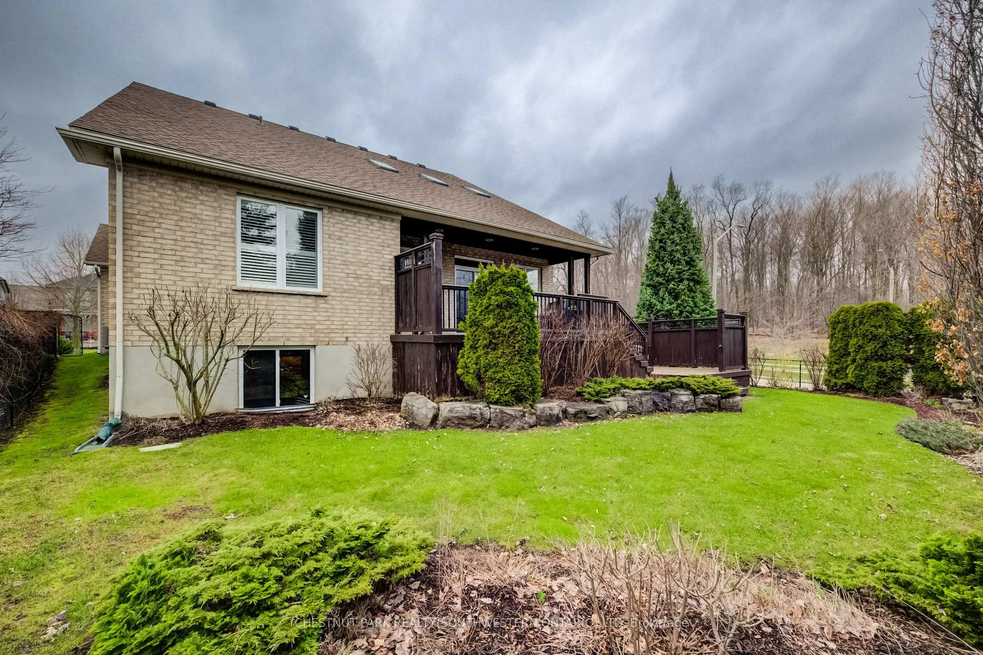 Photo 42 of 560 Springwater Drive, Waterloo — HOMEH