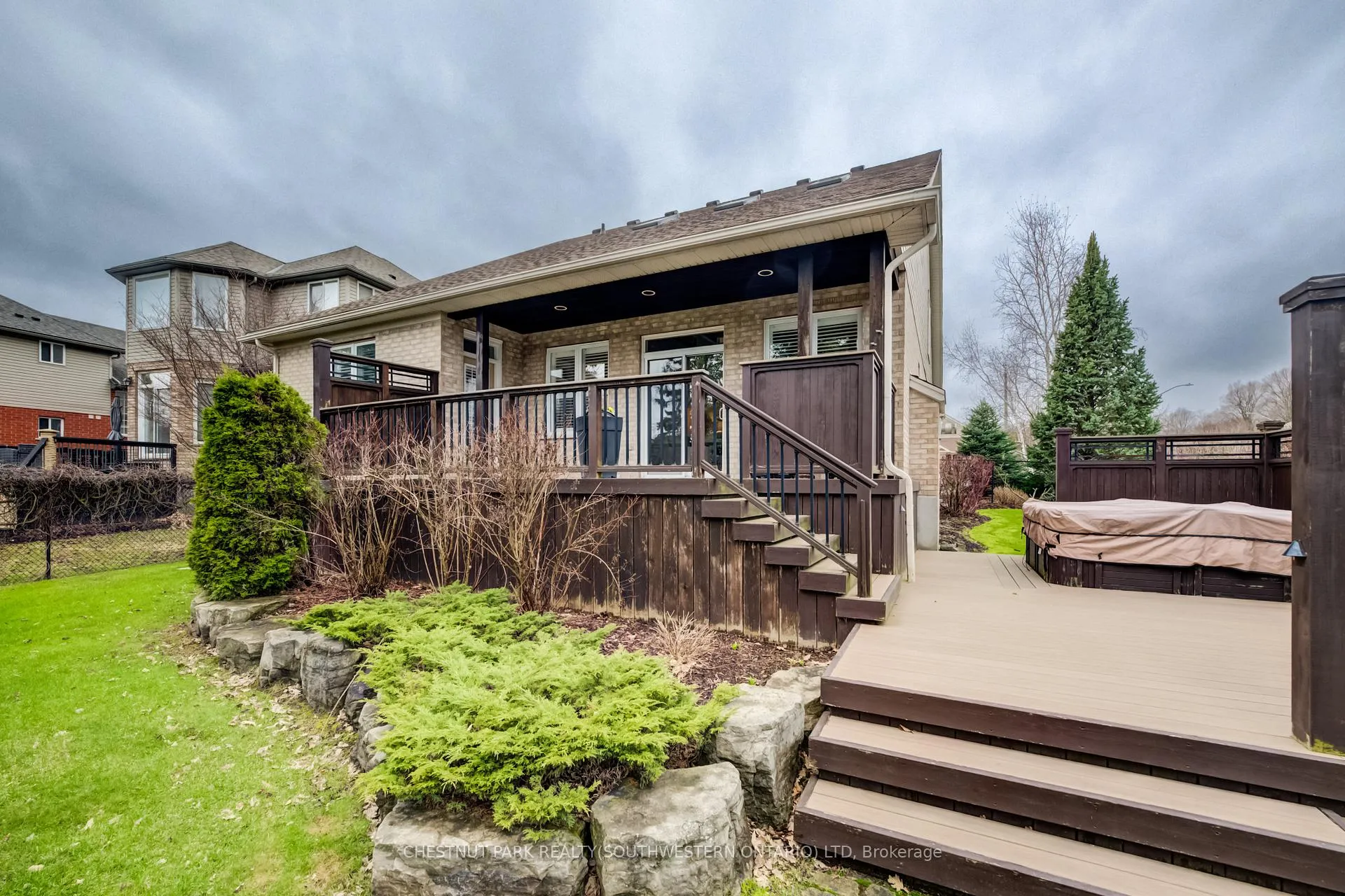 Photo 43 of 560 Springwater Drive, Waterloo — HOMEH