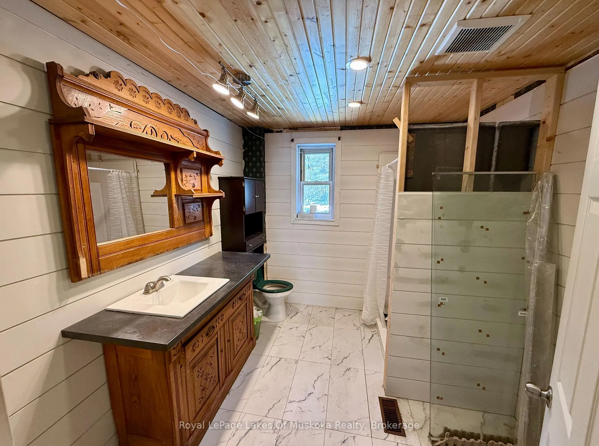 Photo 16 of 1071 Naismith Road, Bracebridge, Macaulay — HOMEH