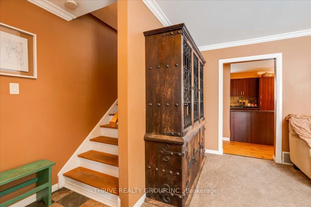 Photo 6 of 55 Breckenridge Crescent, London, South Y — HOMEH