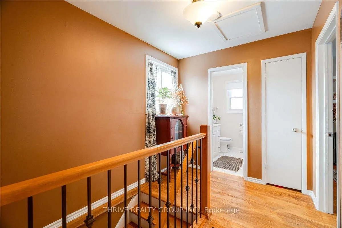 Photo 12 of 55 Breckenridge Crescent, London, South Y — HOMEH