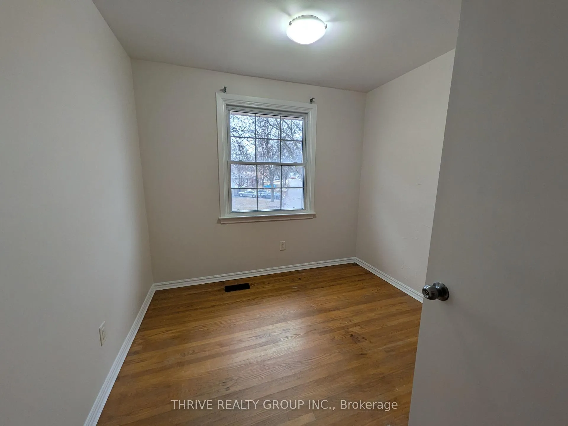Photo 17 of 55 Breckenridge Crescent, London, South Y — HOMEH