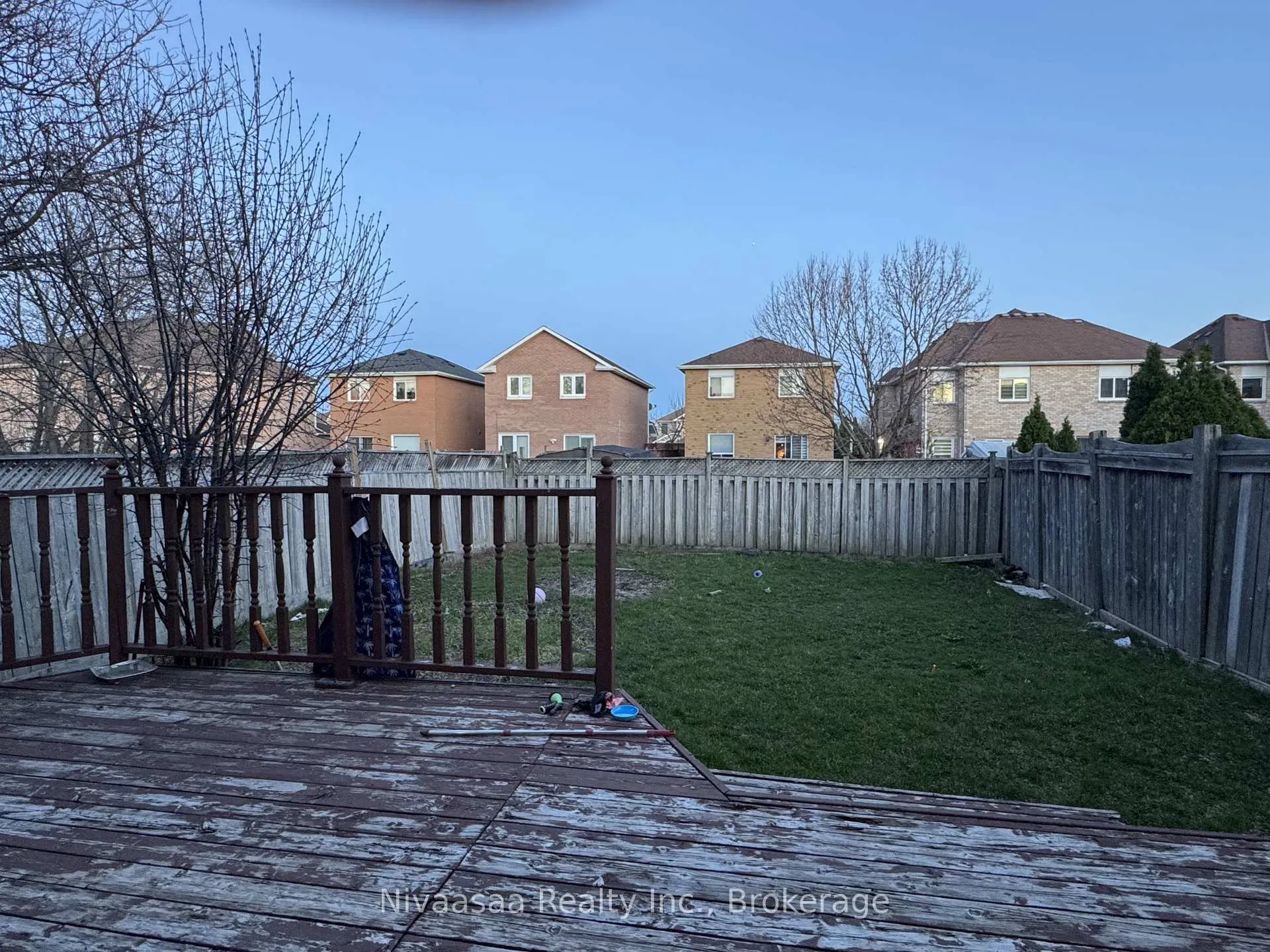 Photo 17 of Unit UPPER LEVEL, 23 Ravenscliffe Court, Brampton, Northwood Park — HOMEH