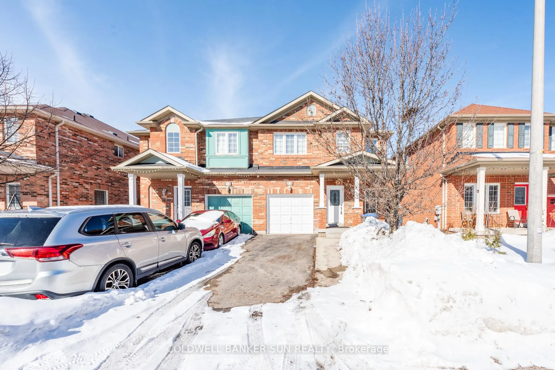 Photo 2 of 13 Travis Crescent, Brampton, Fletcher's Meadow — HOMEH