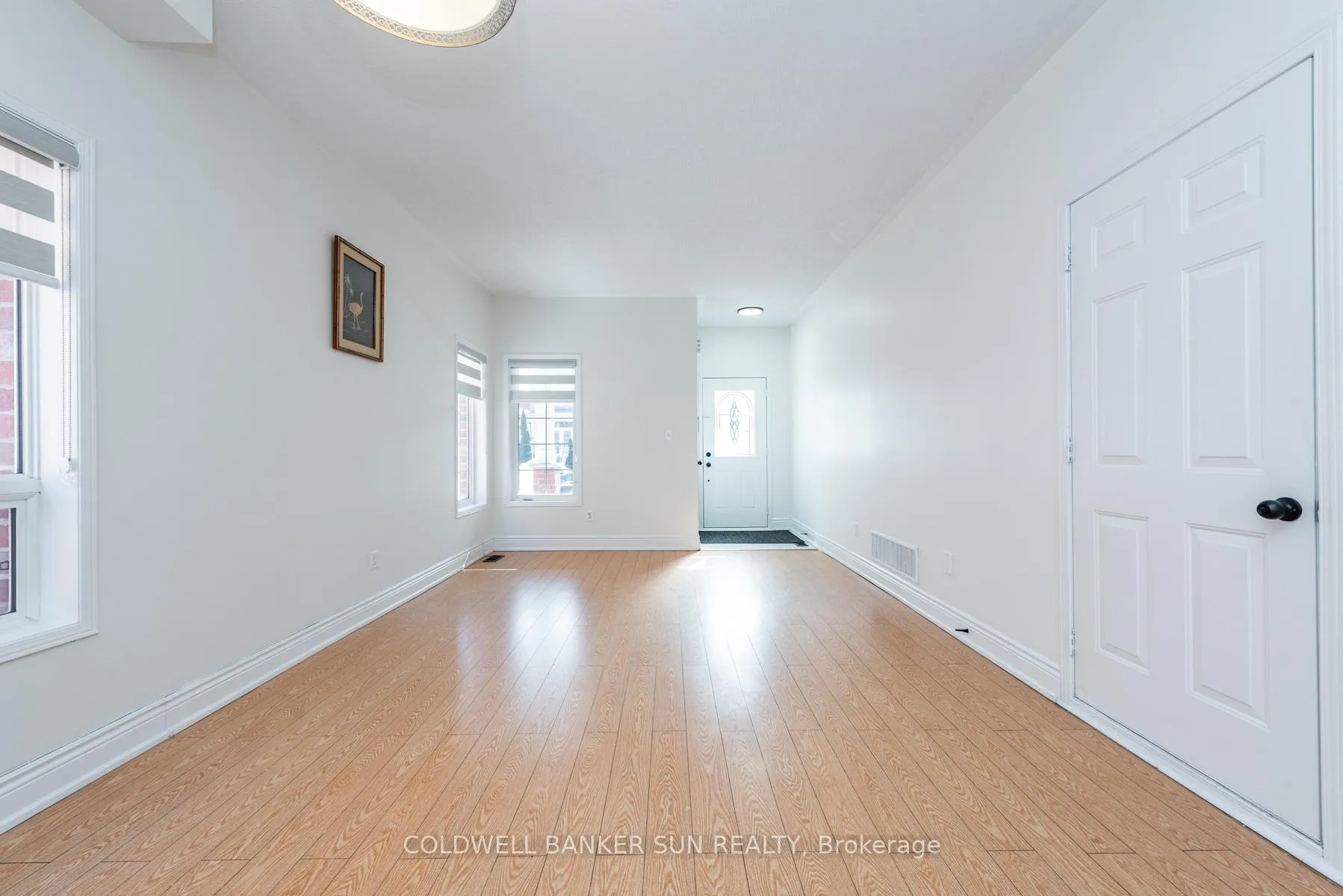 Photo 5 of 13 Travis Crescent, Brampton, Fletcher's Meadow — HOMEH