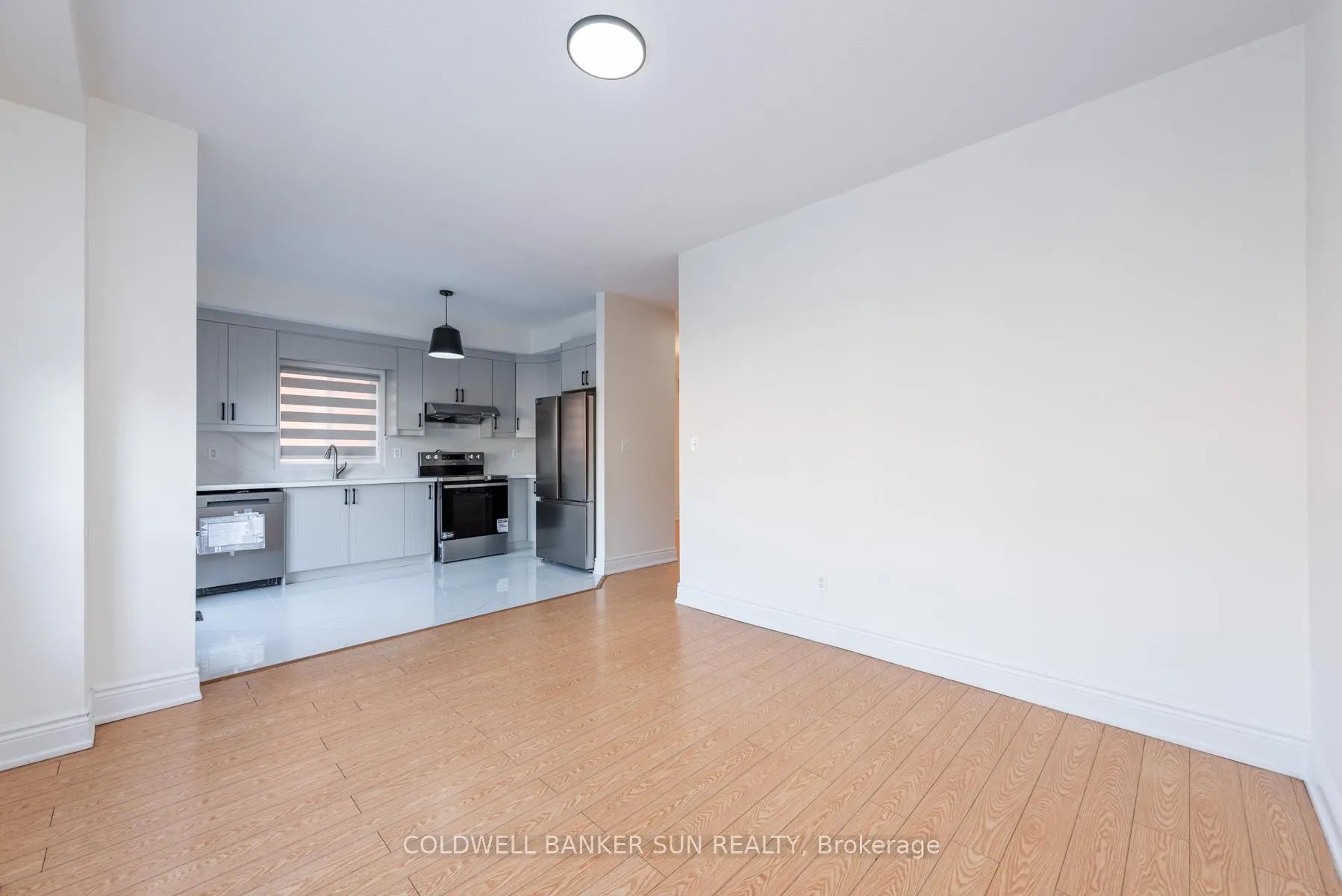Photo 7 of 13 Travis Crescent, Brampton, Fletcher's Meadow — HOMEH