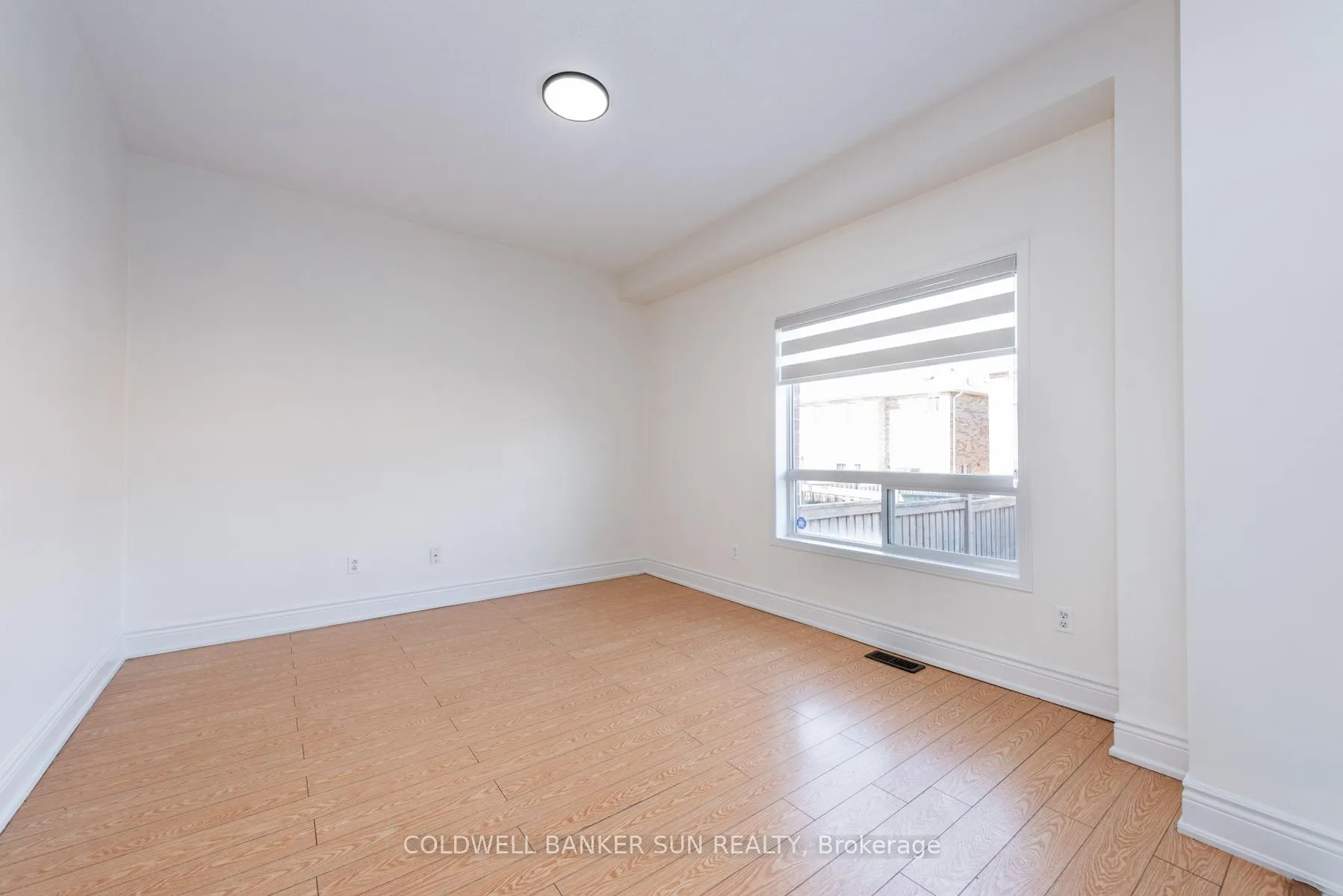 Photo 9 of 13 Travis Crescent, Brampton, Fletcher's Meadow — HOMEH