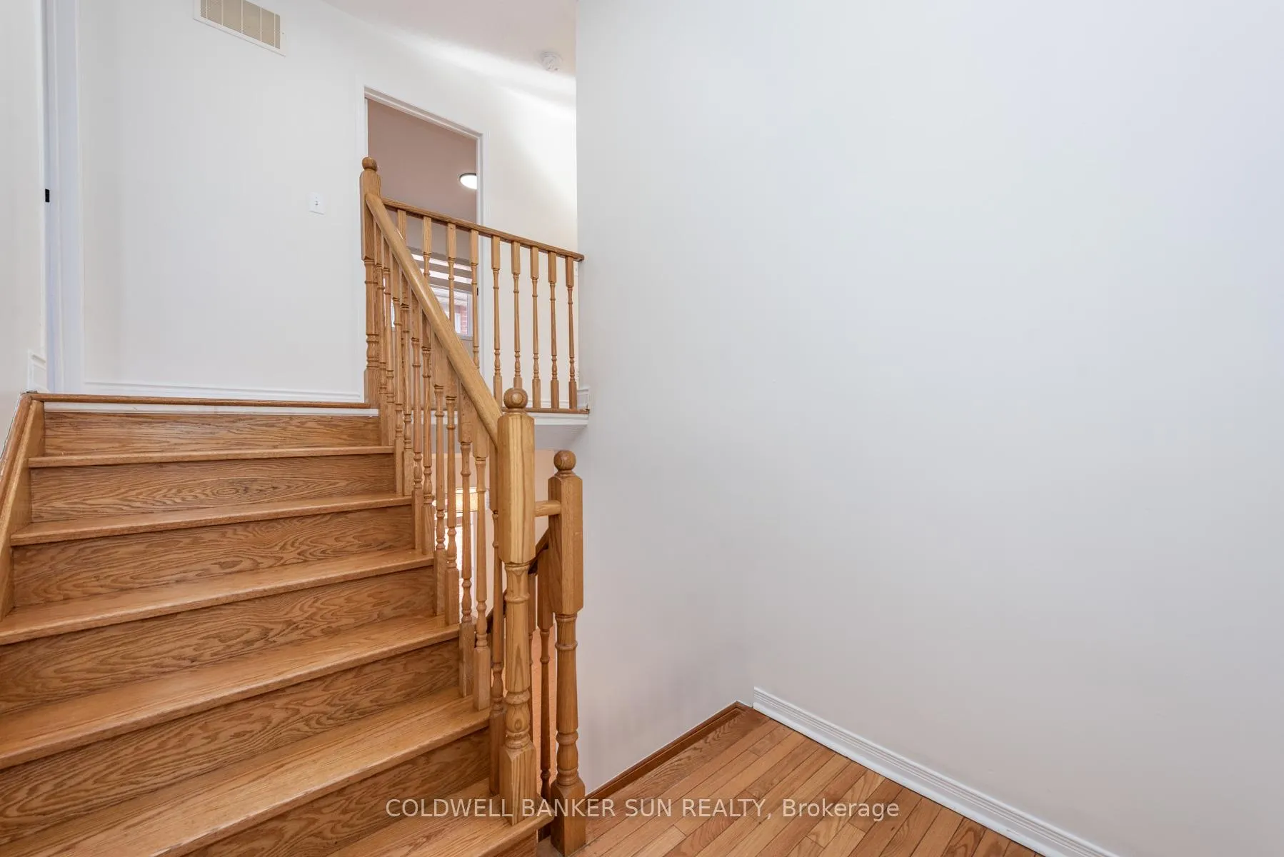 Photo 12 of 13 Travis Crescent, Brampton, Fletcher's Meadow — HOMEH