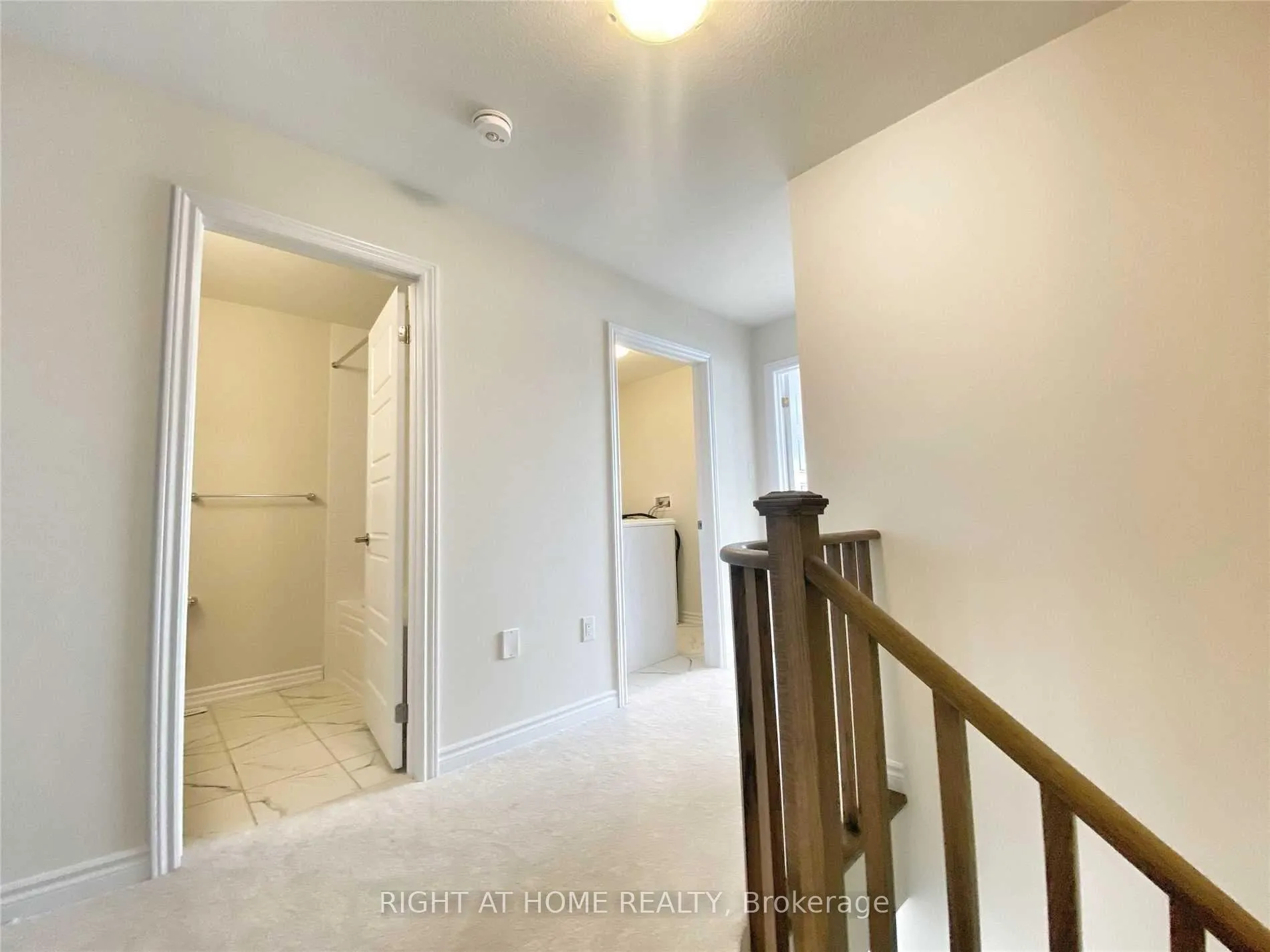 Photo 10 of 242 Explorer Way, Thorold, Rolling Meadows — HOMEH