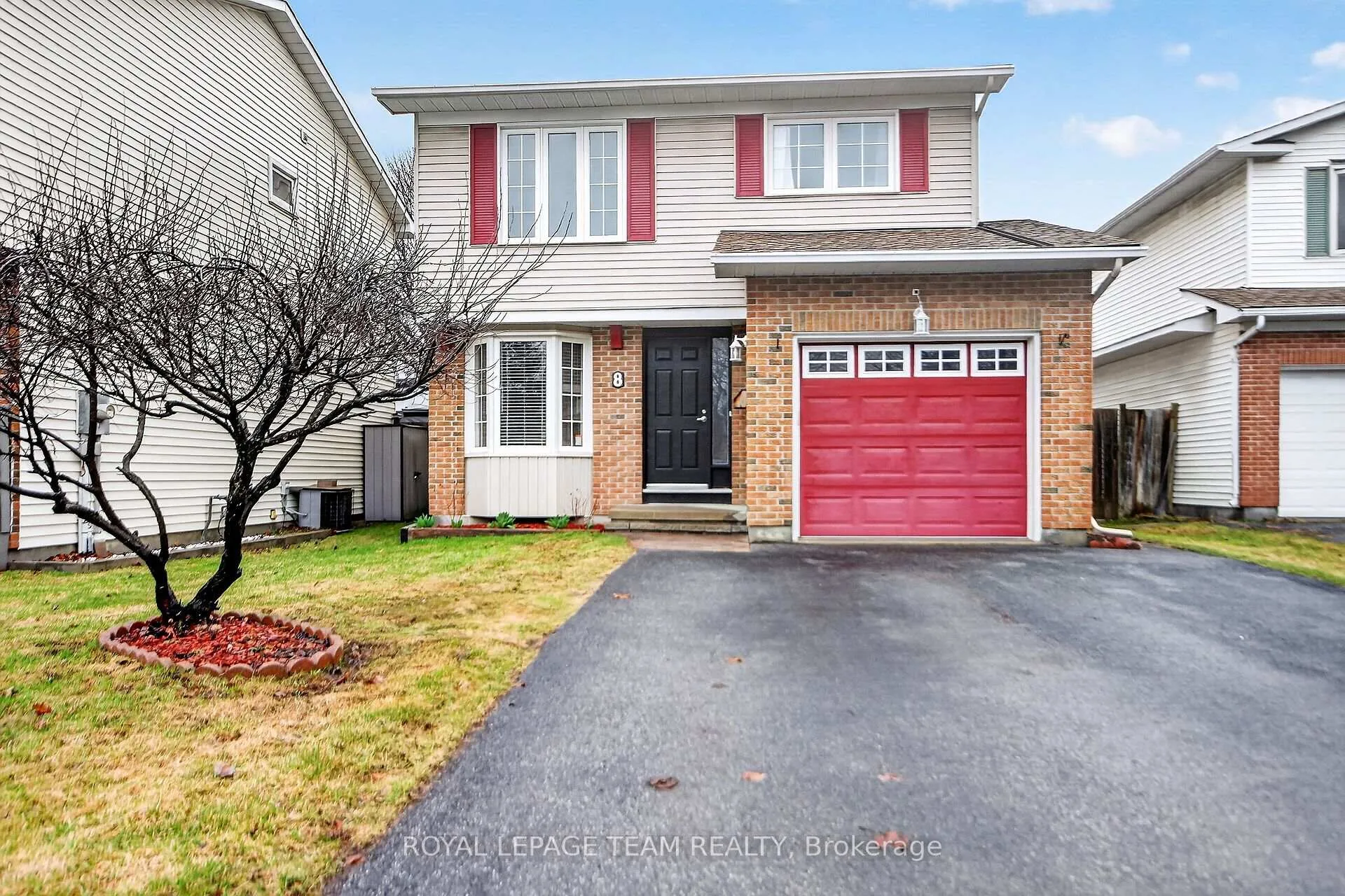 Photo 1 of 8 Gowrie Drive, Ottawa, Kanata - Glencairn/Hazeldean — HOMEH