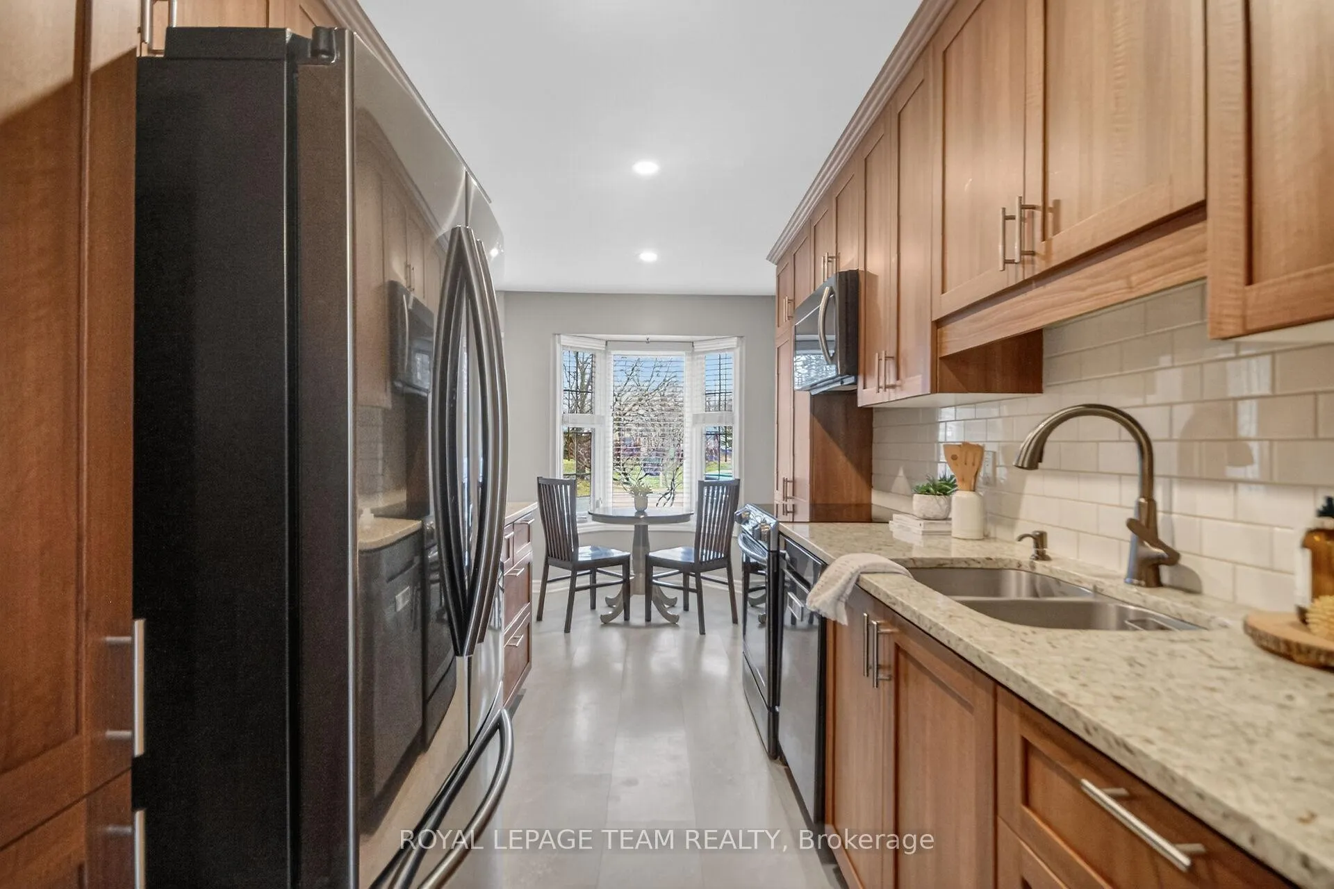 Photo 9 of 8 Gowrie Drive, Ottawa, Kanata - Glencairn/Hazeldean — HOMEH
