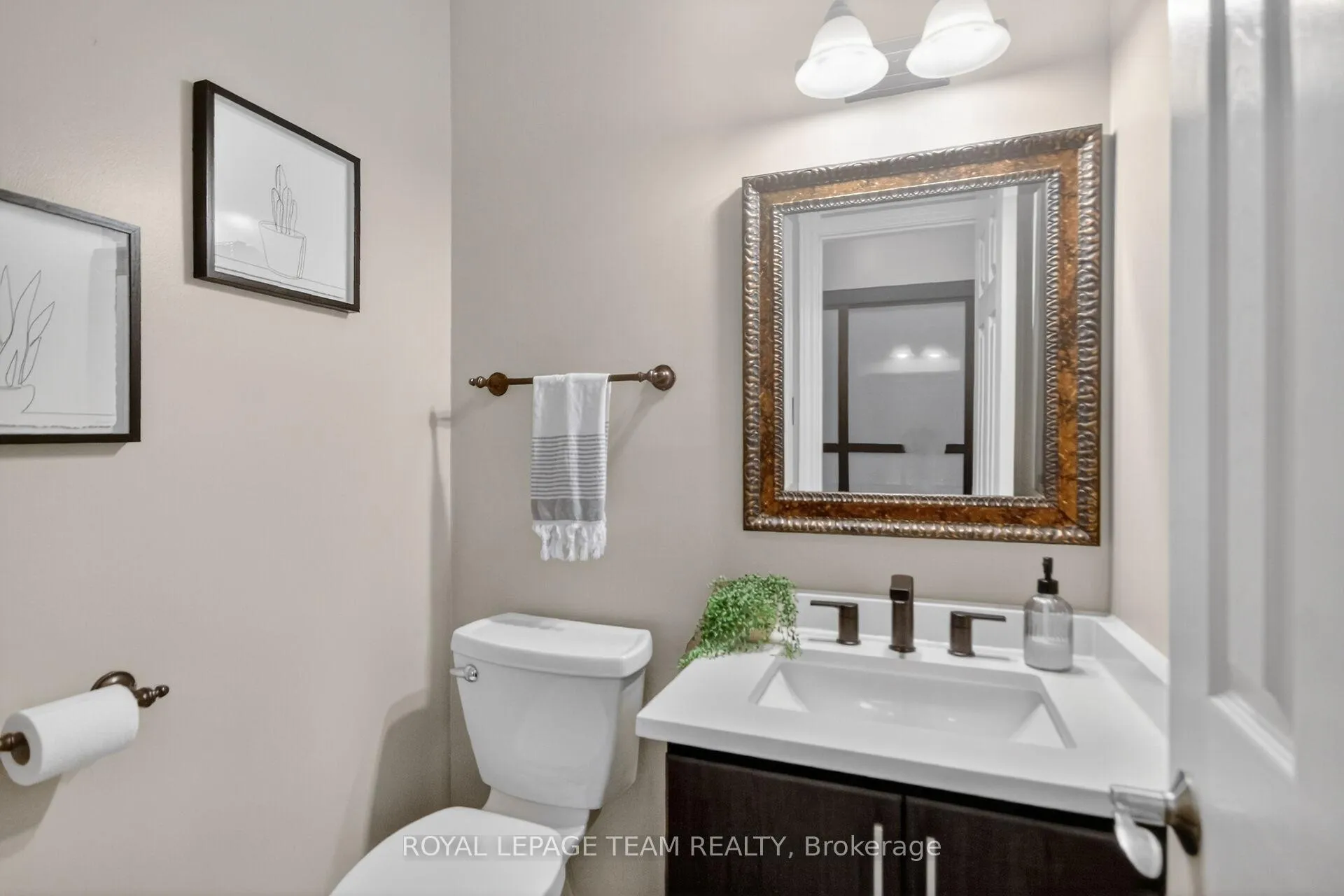Photo 18 of 8 Gowrie Drive, Ottawa, Kanata - Glencairn/Hazeldean — HOMEH