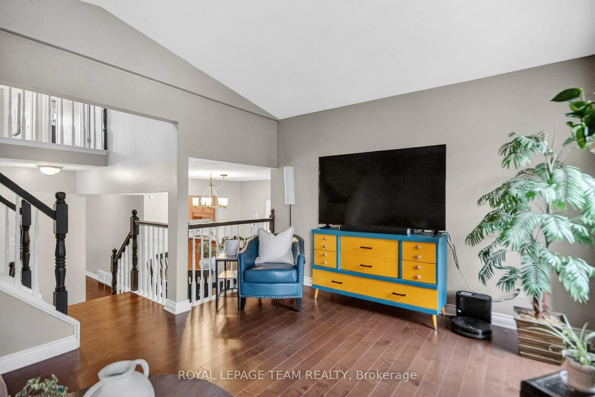 Photo 23 of 8 Gowrie Drive, Ottawa, Kanata - Glencairn/Hazeldean — HOMEH