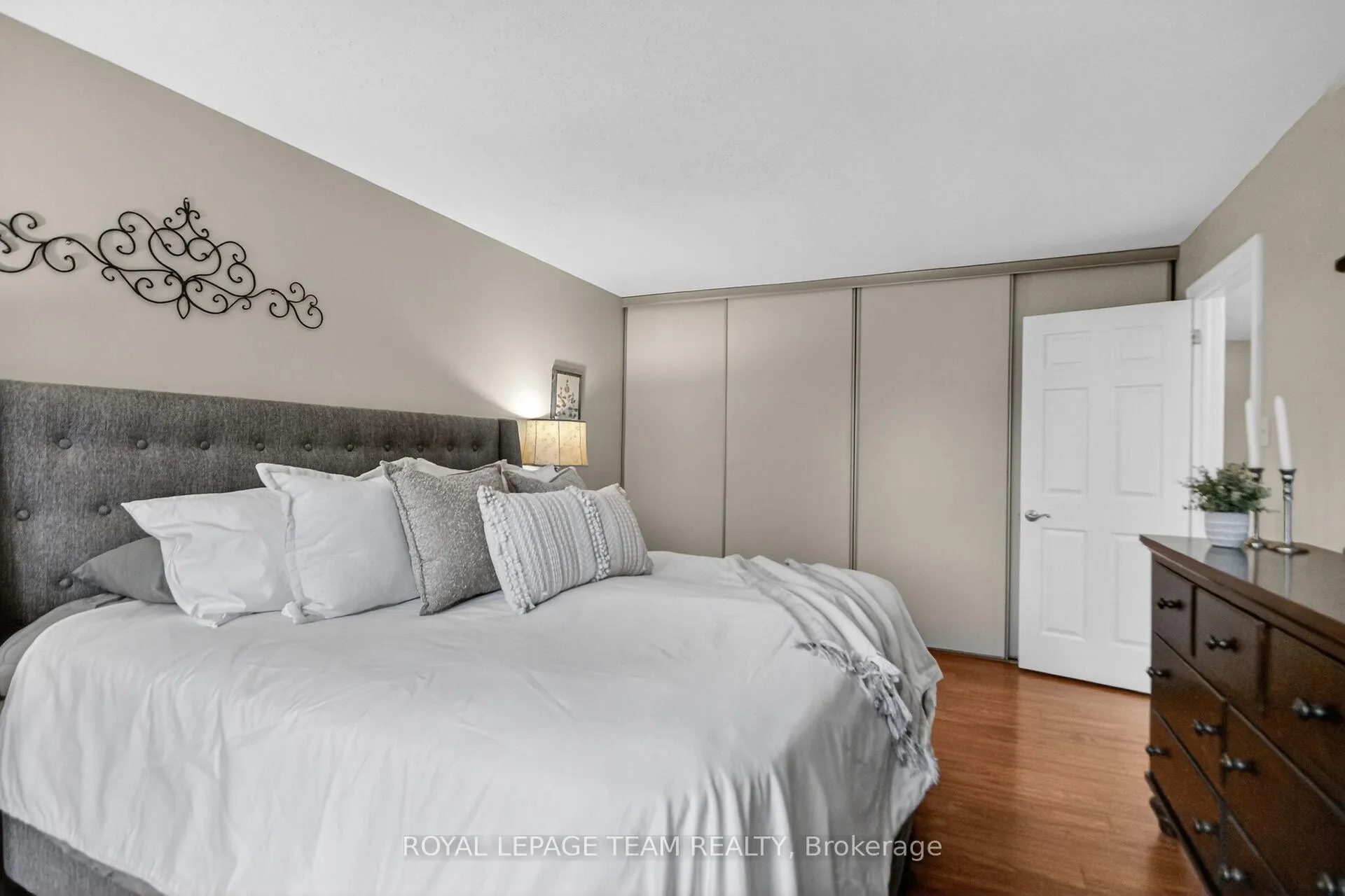 Photo 28 of 8 Gowrie Drive, Ottawa, Kanata - Glencairn/Hazeldean — HOMEH