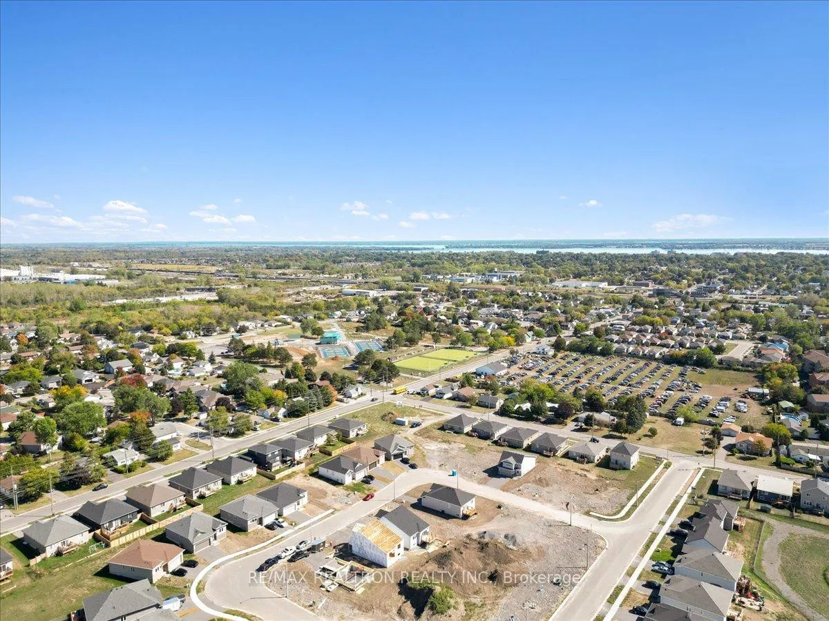 Photo 22 of 46 Summit Crescent, Belleville, Belleville Ward — HOMEH