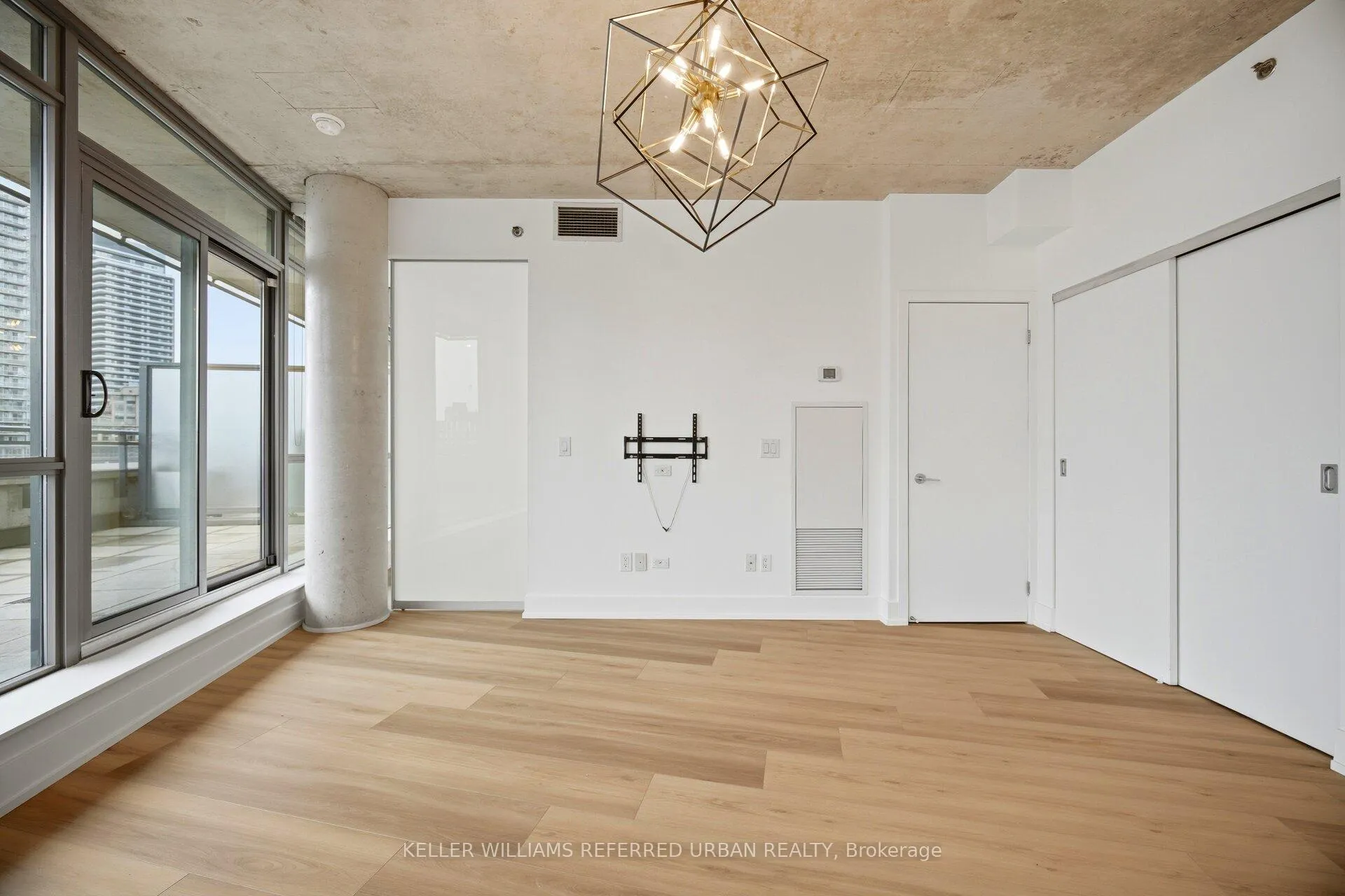 Photo 20 of Unit 607, 90 Trinity Street, Toronto, Moss Park — HOMEH