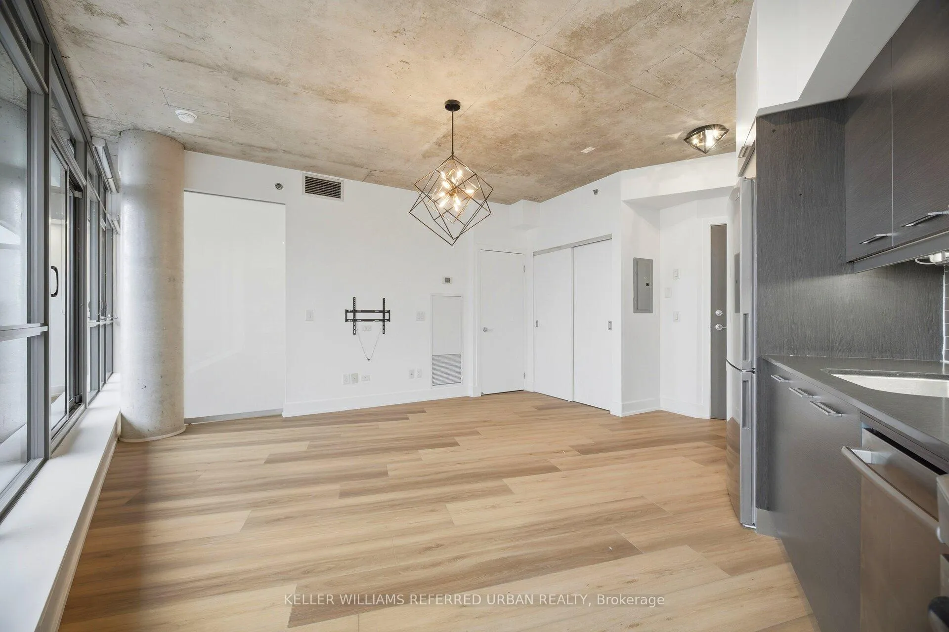 Photo 28 of Unit 607, 90 Trinity Street, Toronto, Moss Park — HOMEH