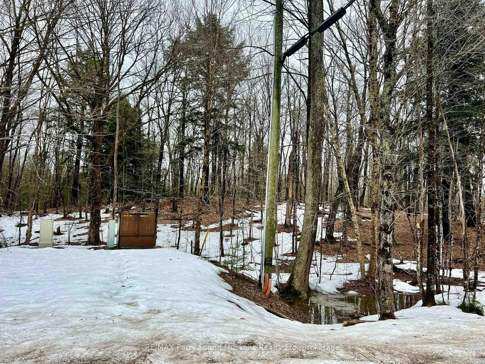 Photo 5 of 15th/16th Side Road, Magnetawan — HOMEH