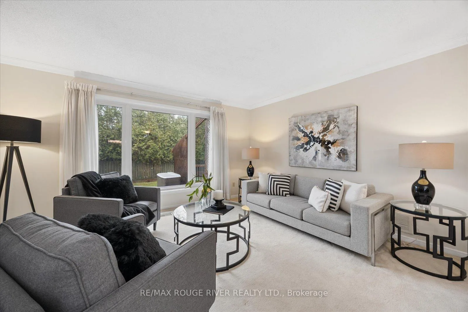 Photo 5 of 502 Broadgreen Street, Pickering, West Shore — HOMEH