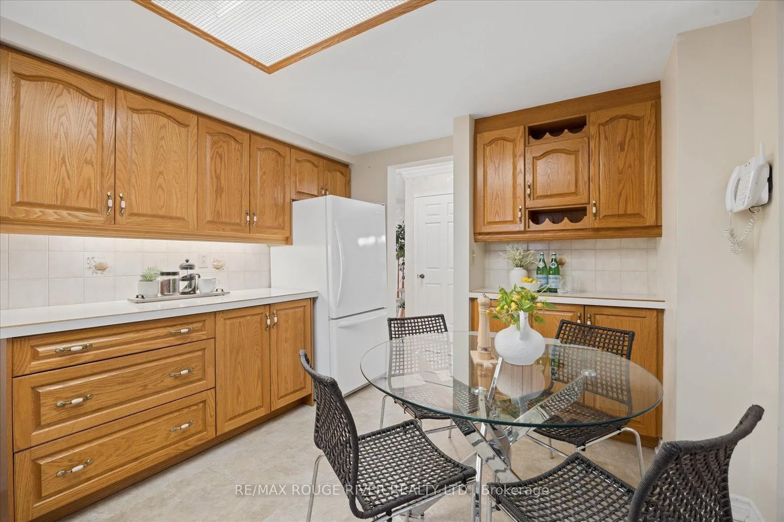 Photo 11 of 502 Broadgreen Street, Pickering, West Shore — HOMEH